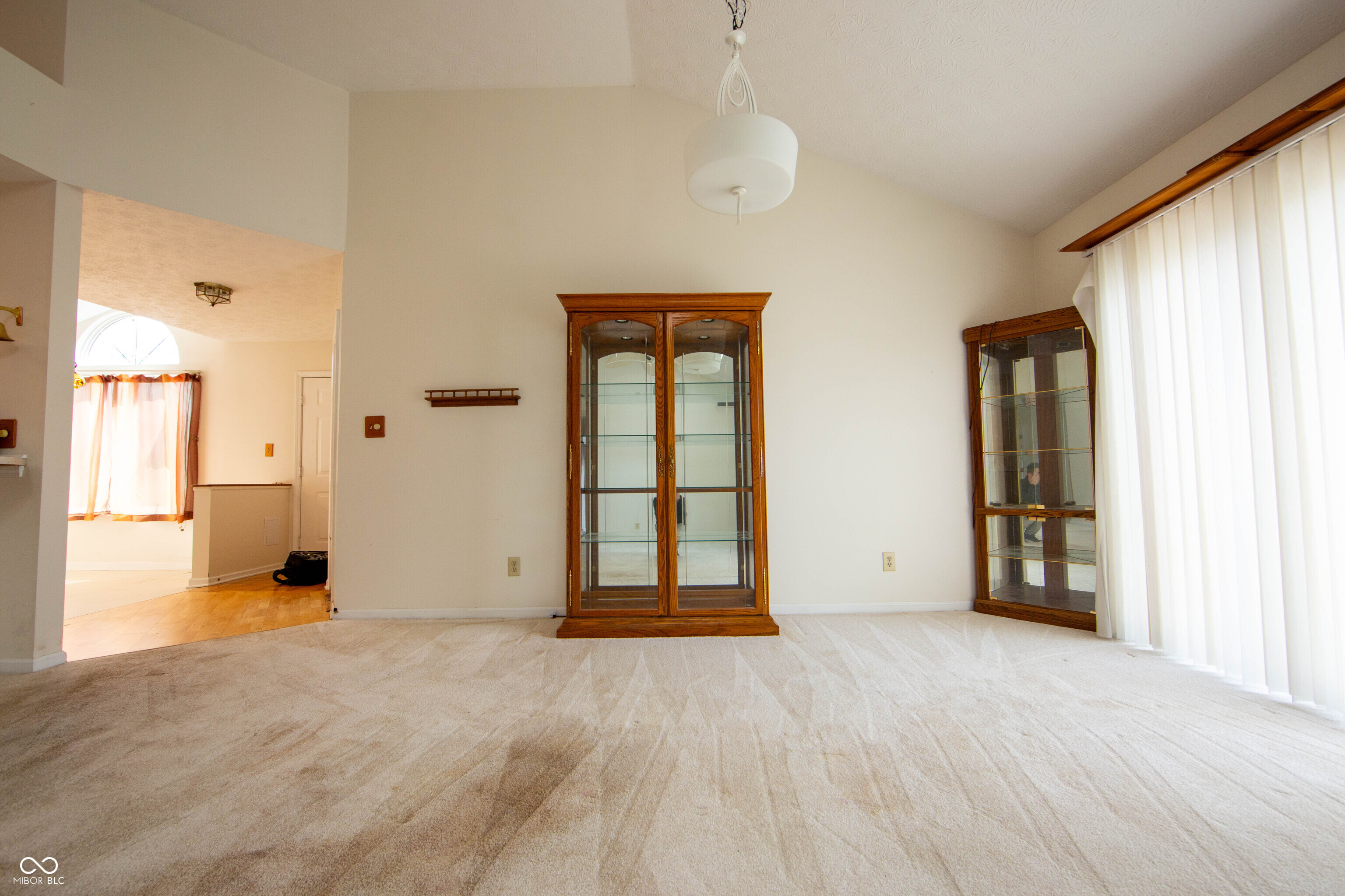 7561 Oceanline Drive