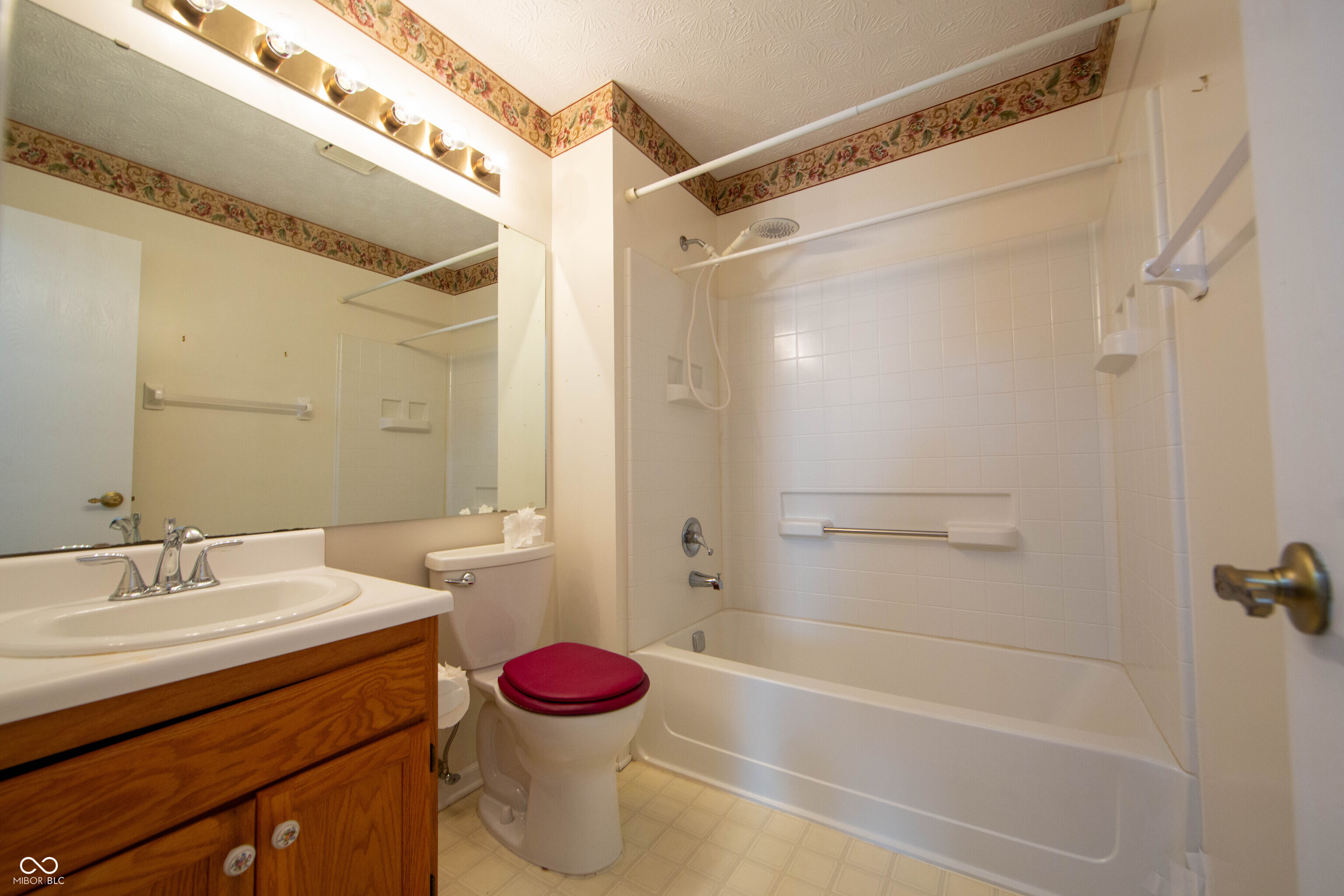 7561 Oceanline Drive