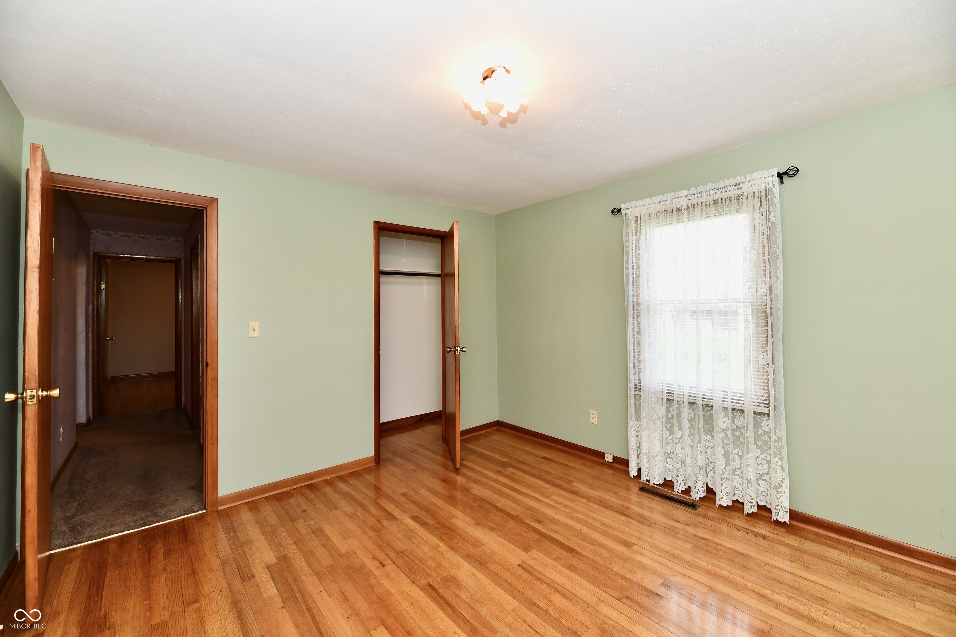 3955 W Fairview Road