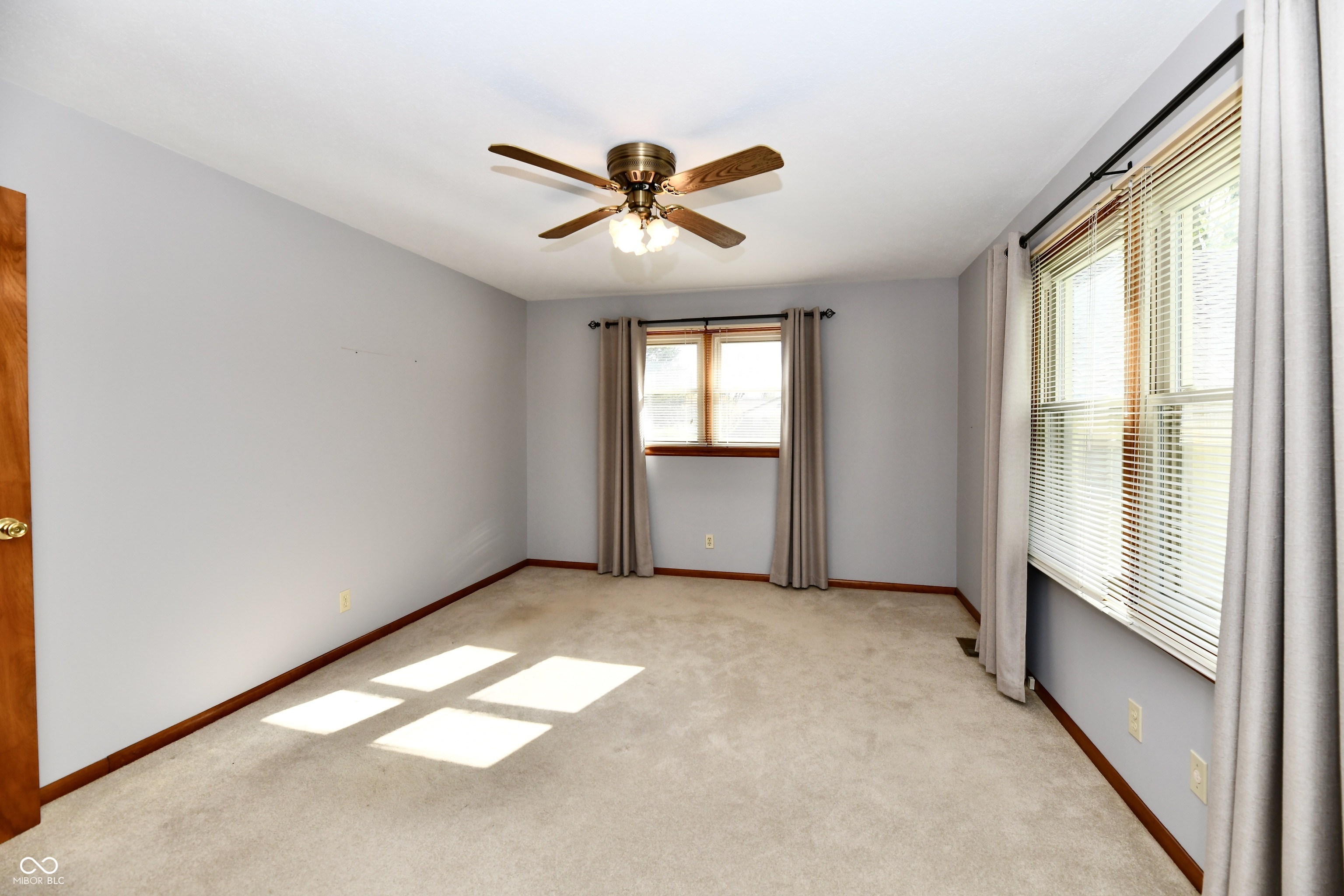 3955 W Fairview Road