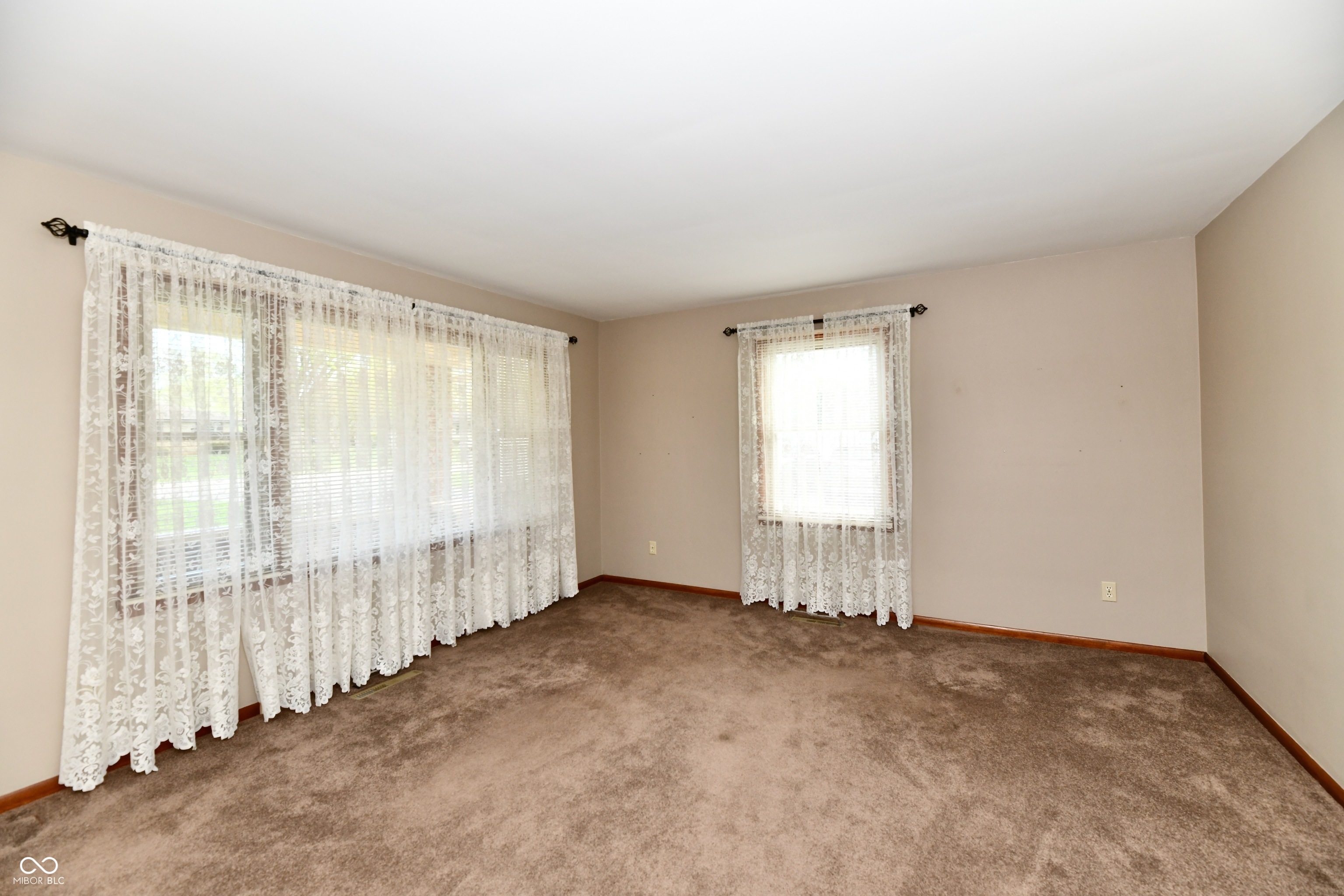 3955 W Fairview Road