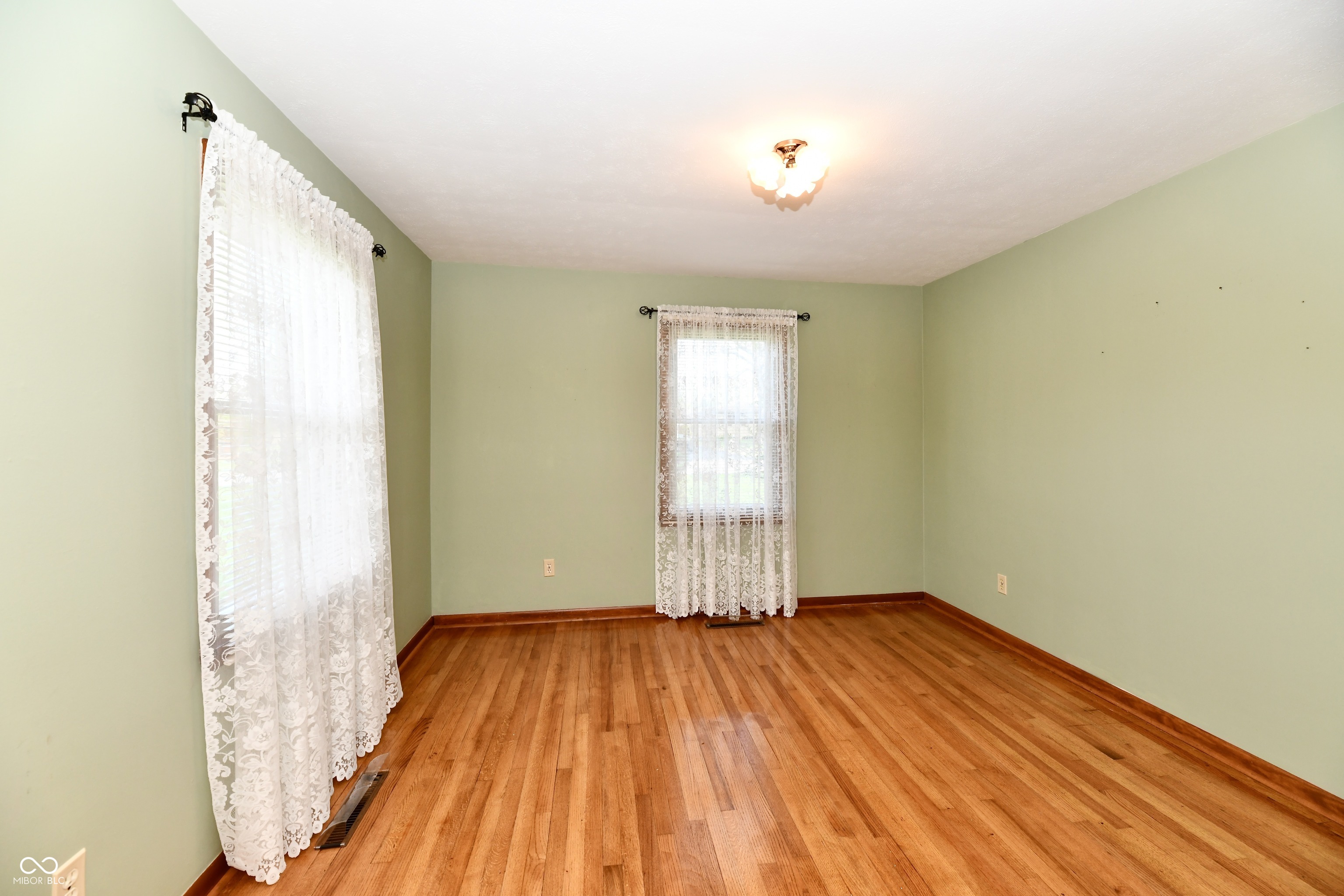 3955 W Fairview Road