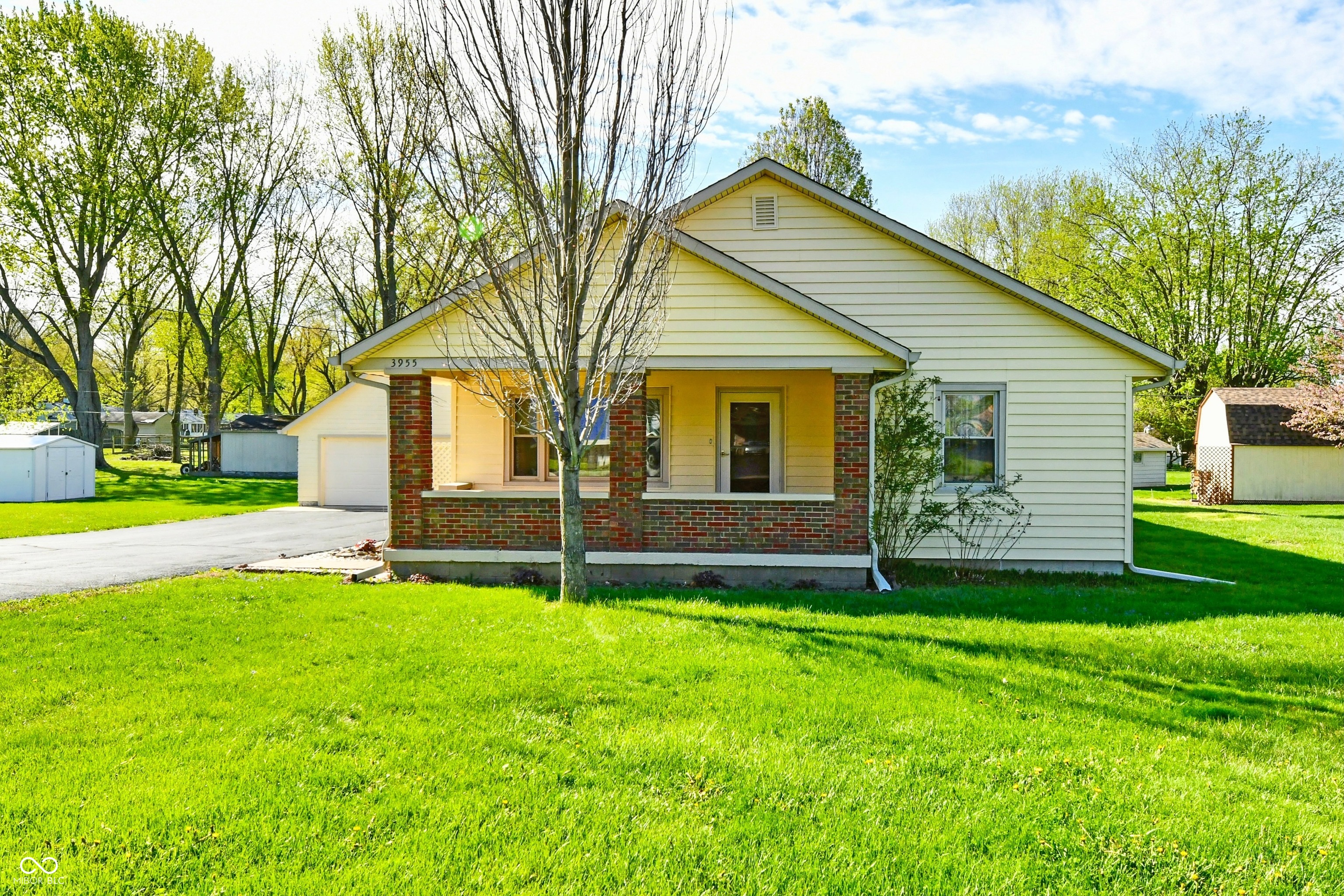 3955 W Fairview Road
