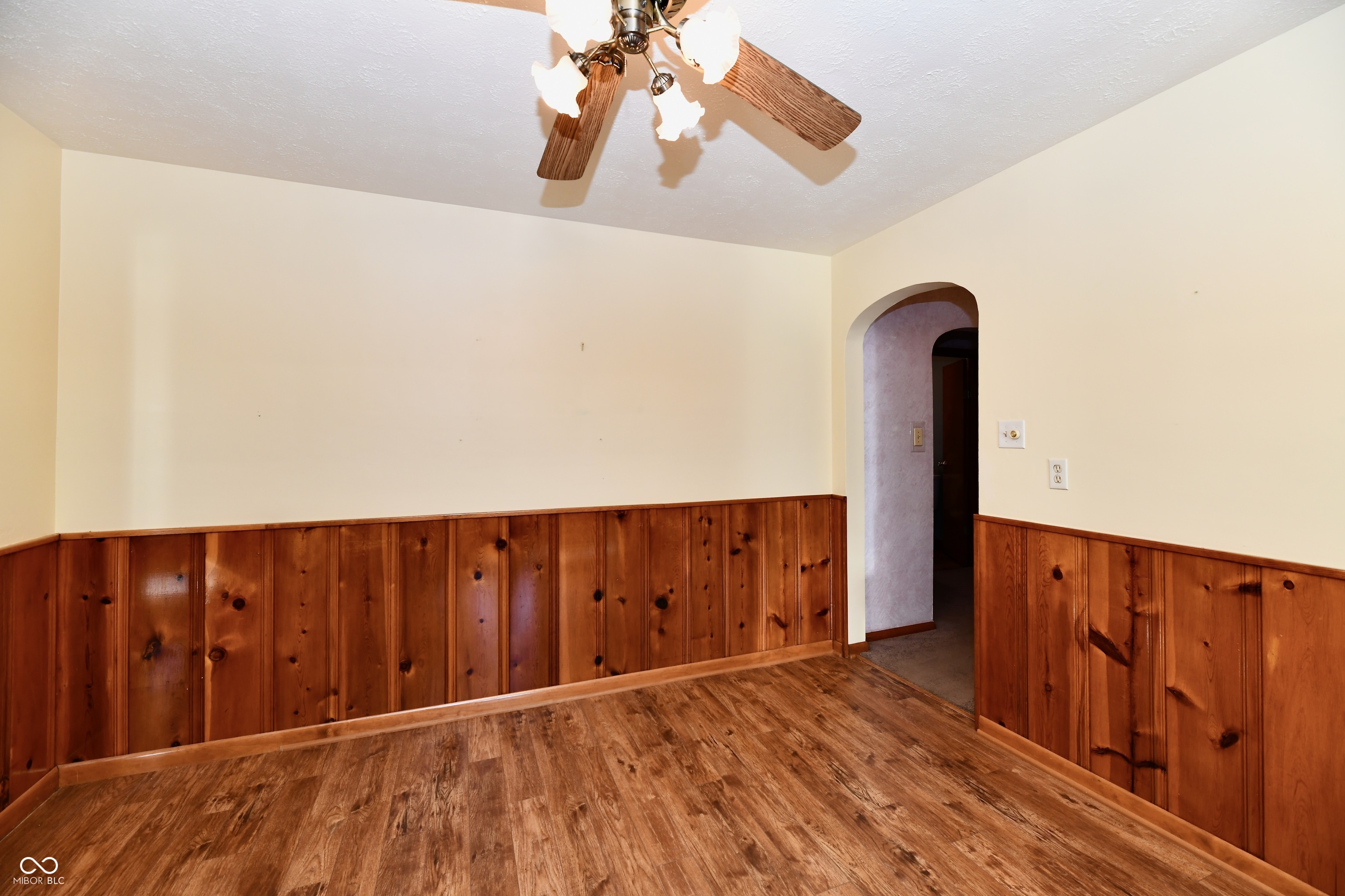 3955 W Fairview Road