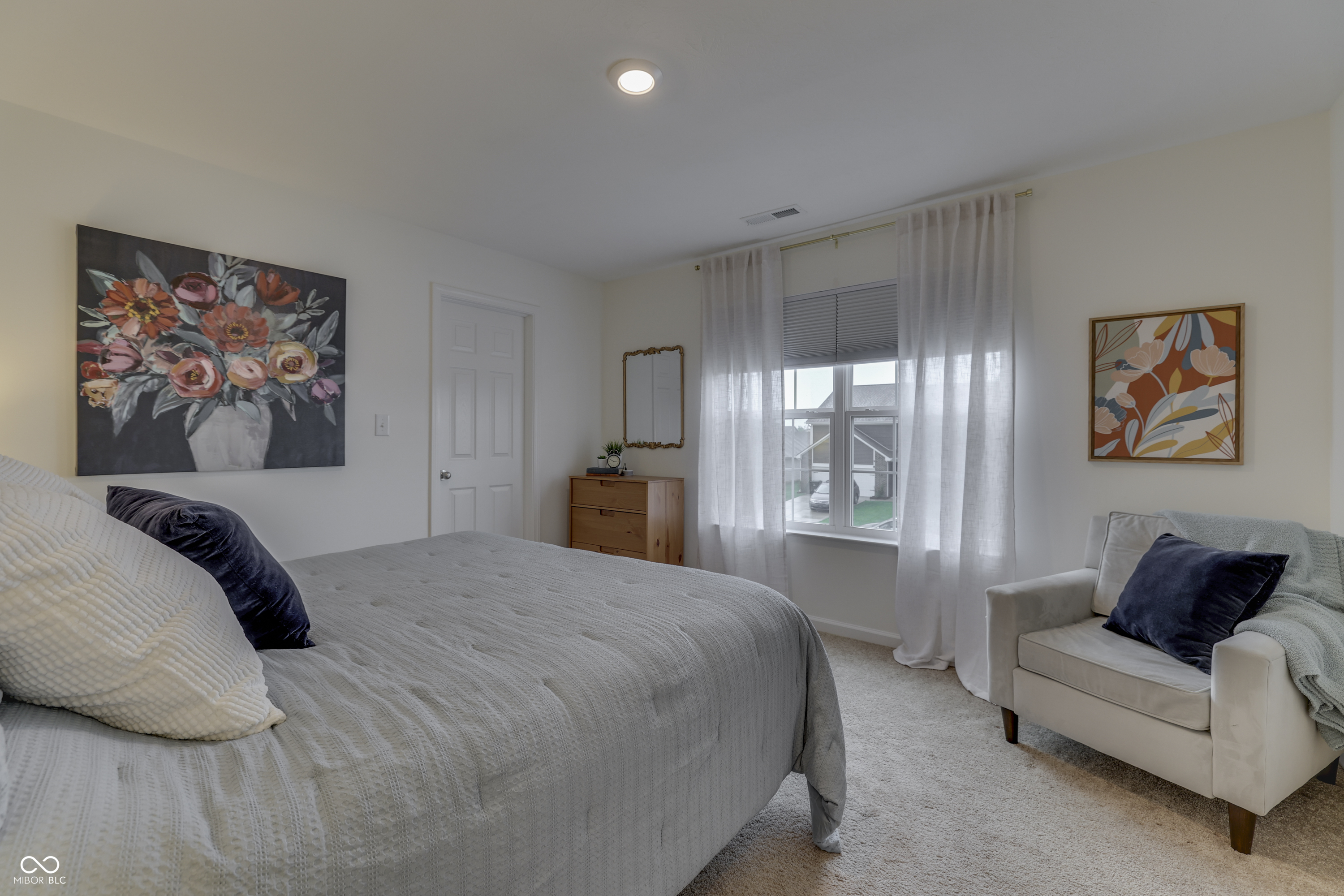 607 N Crystal Drive