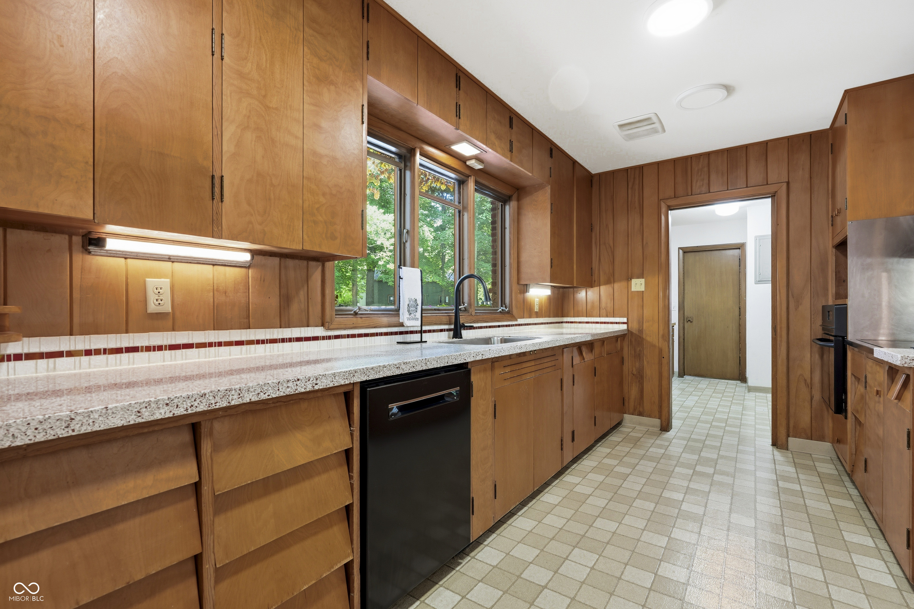 2888 W 44th Street