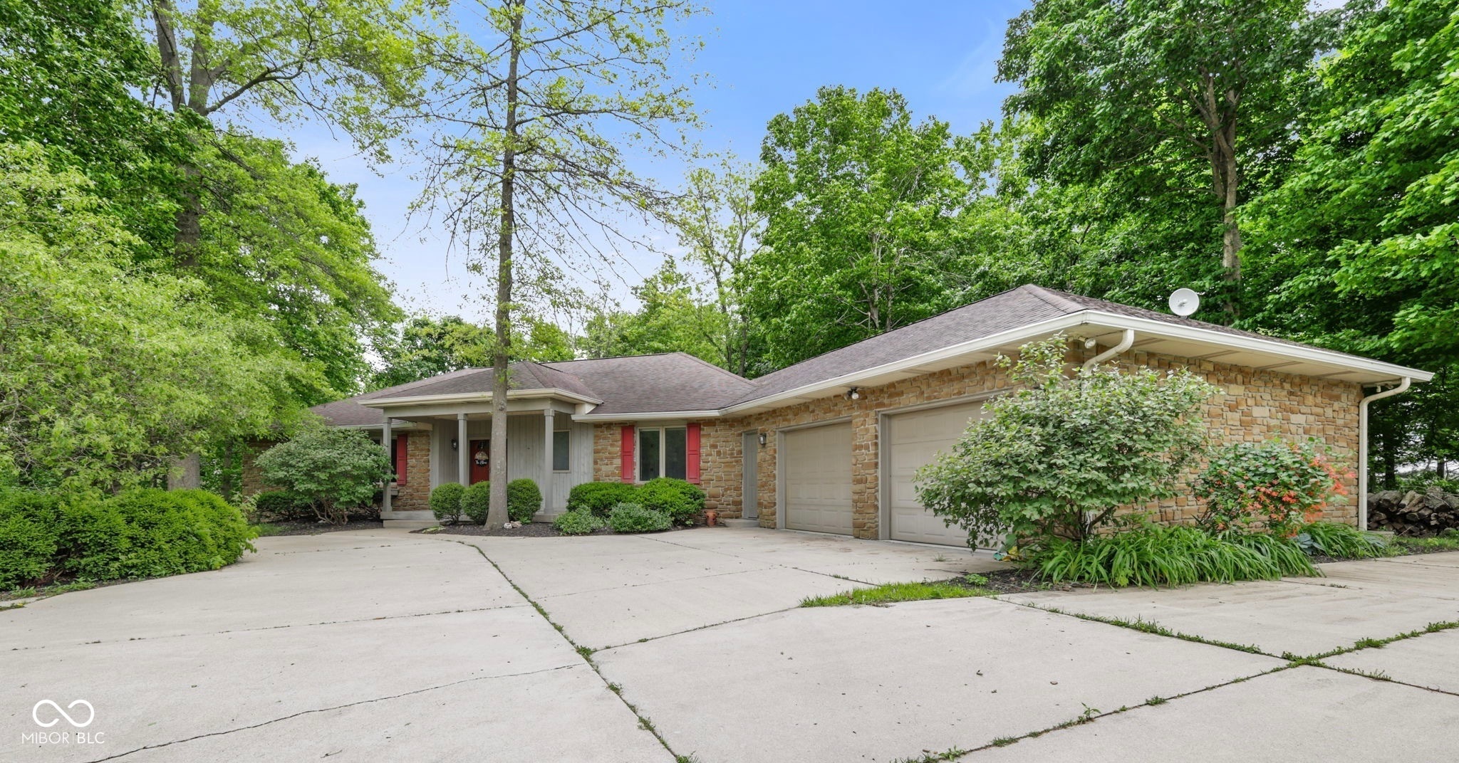 4568 N State Road 9