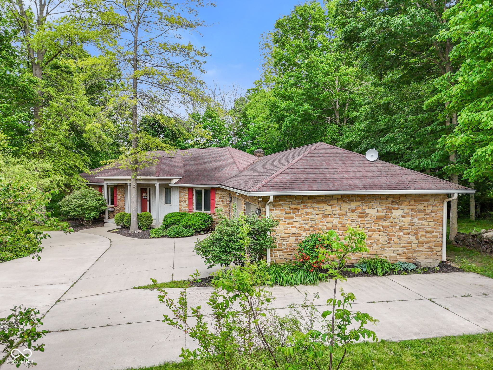 4568 N State Road 9