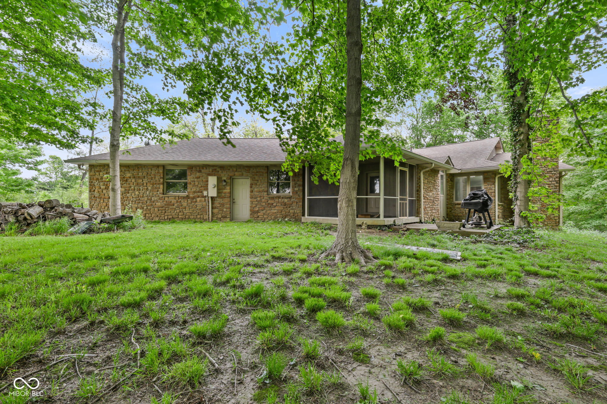 4568 N State Road 9