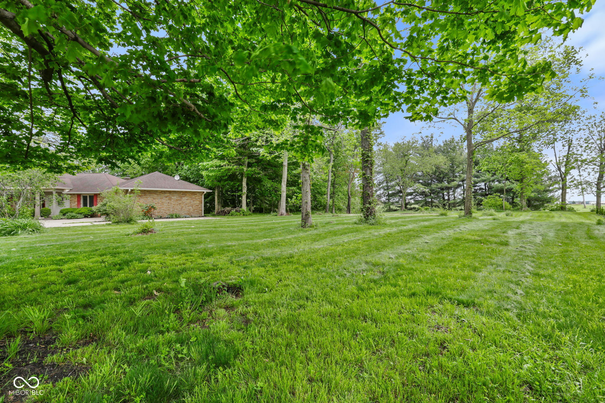 4568 N State Road 9