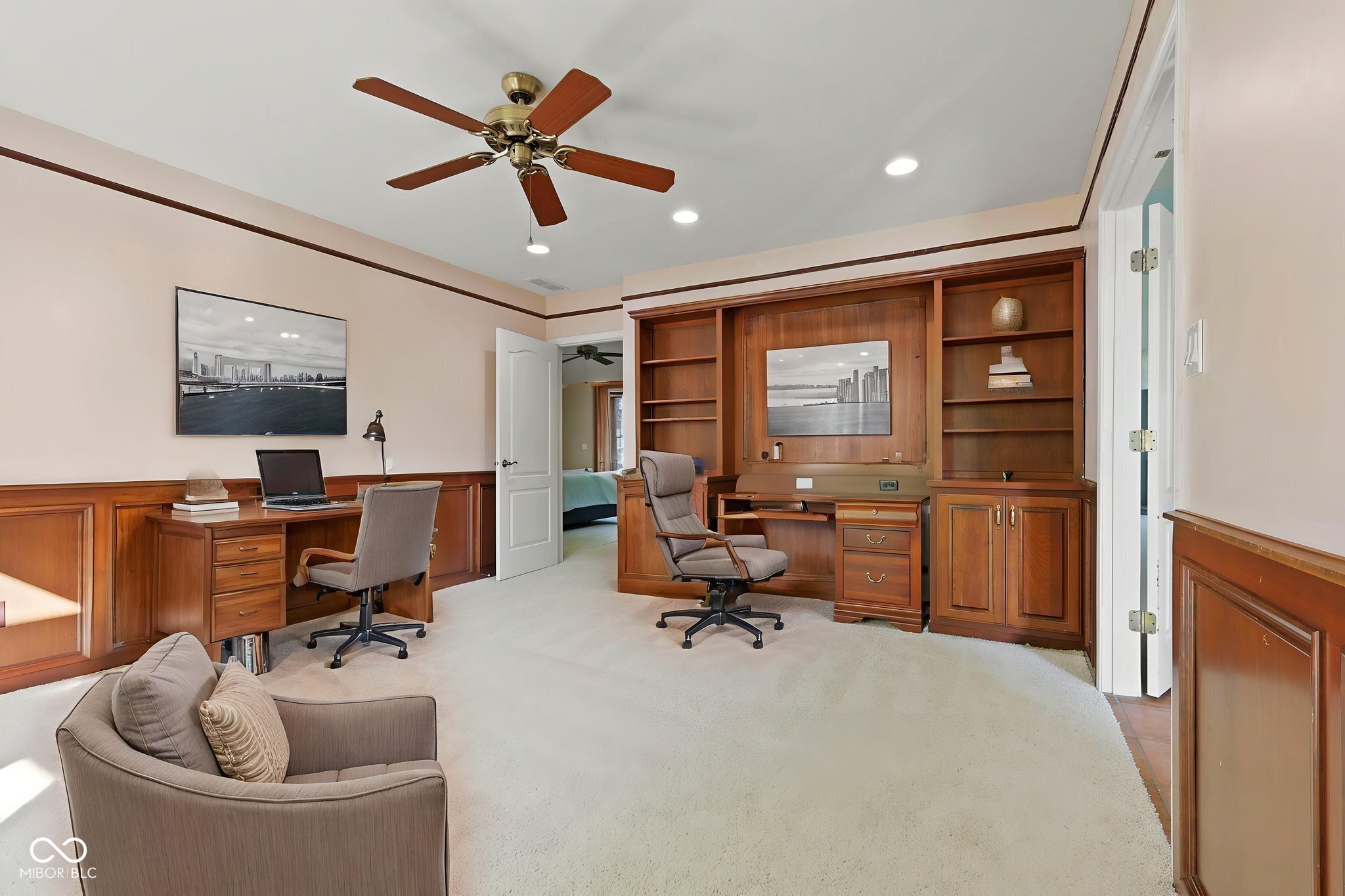 4568 N State Road 9
