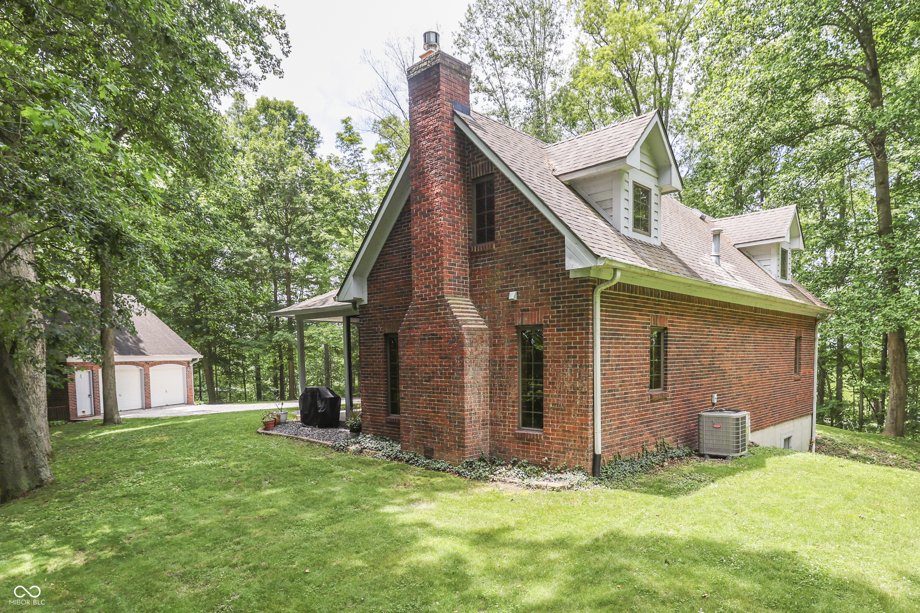 5245 Hickory Grove Road