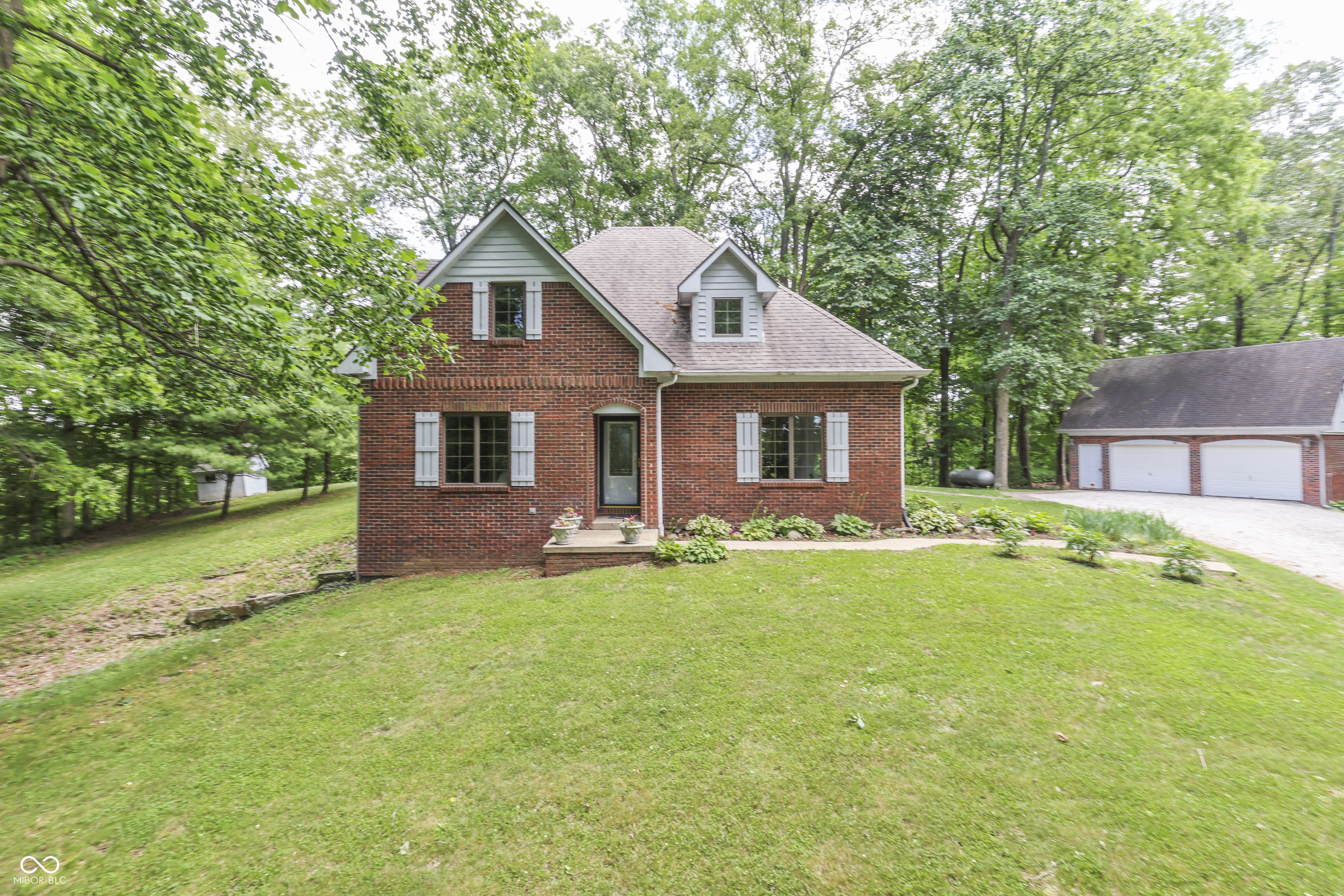 5245 Hickory Grove Road