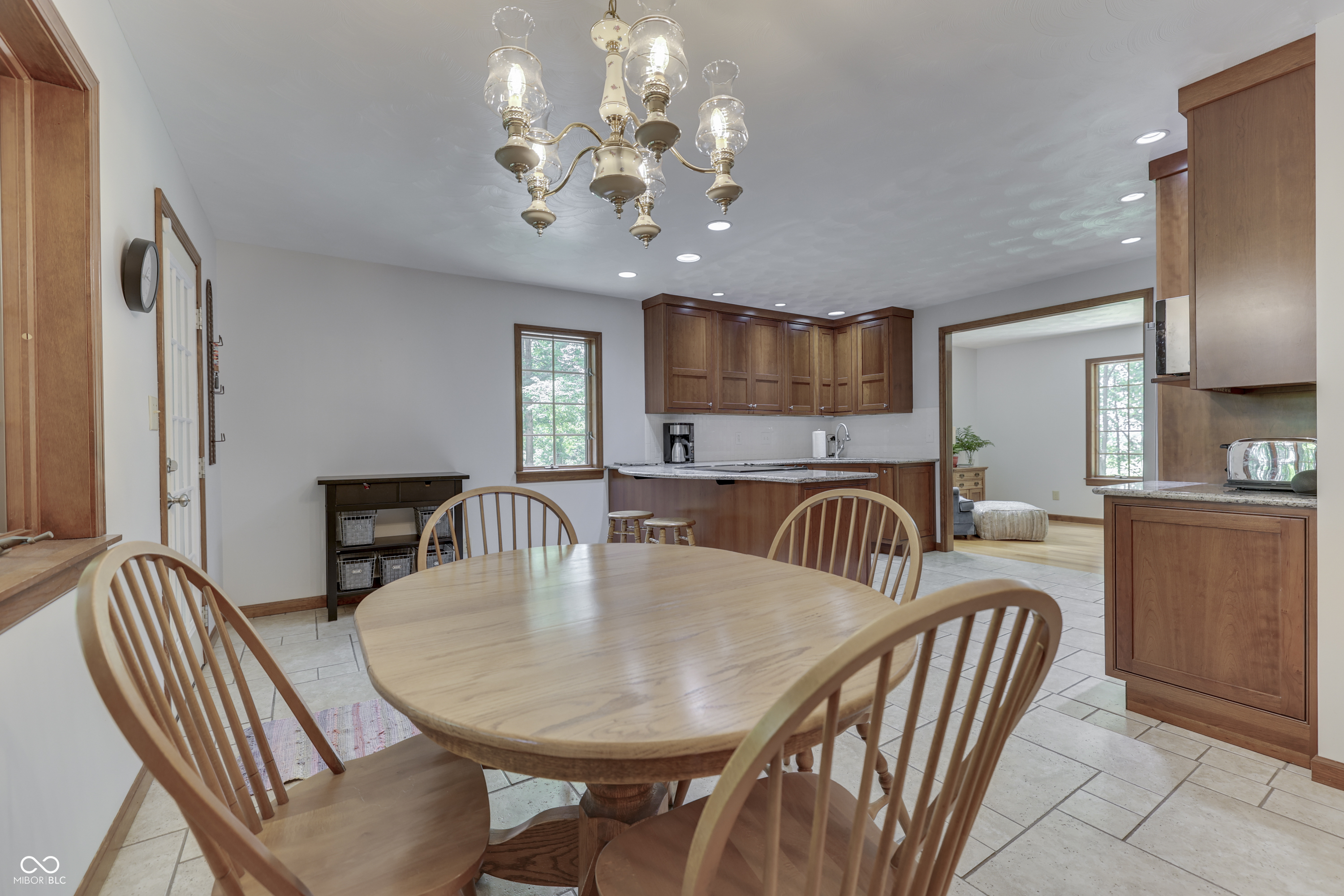 5245 Hickory Grove Road