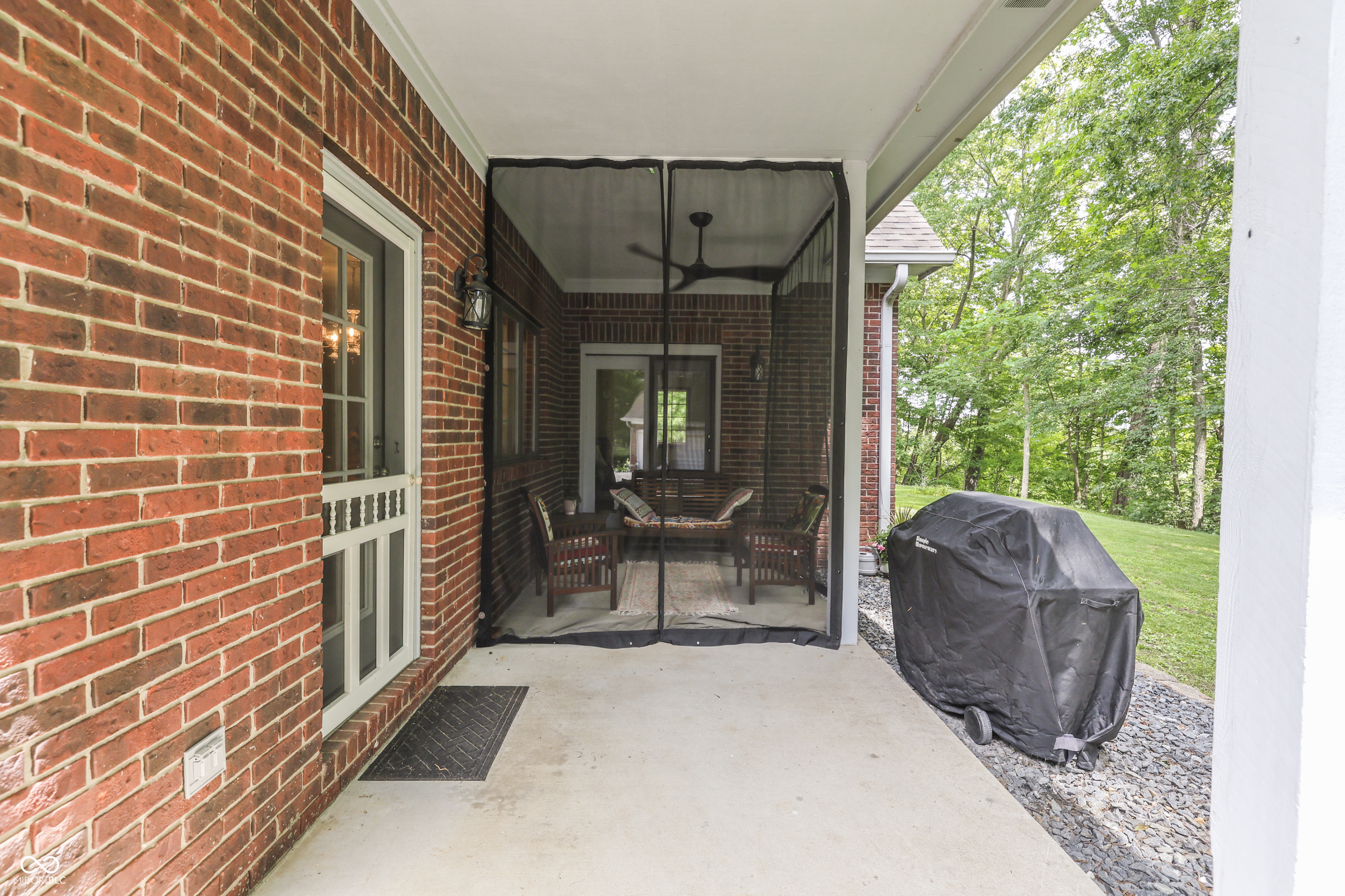 5245 Hickory Grove Road