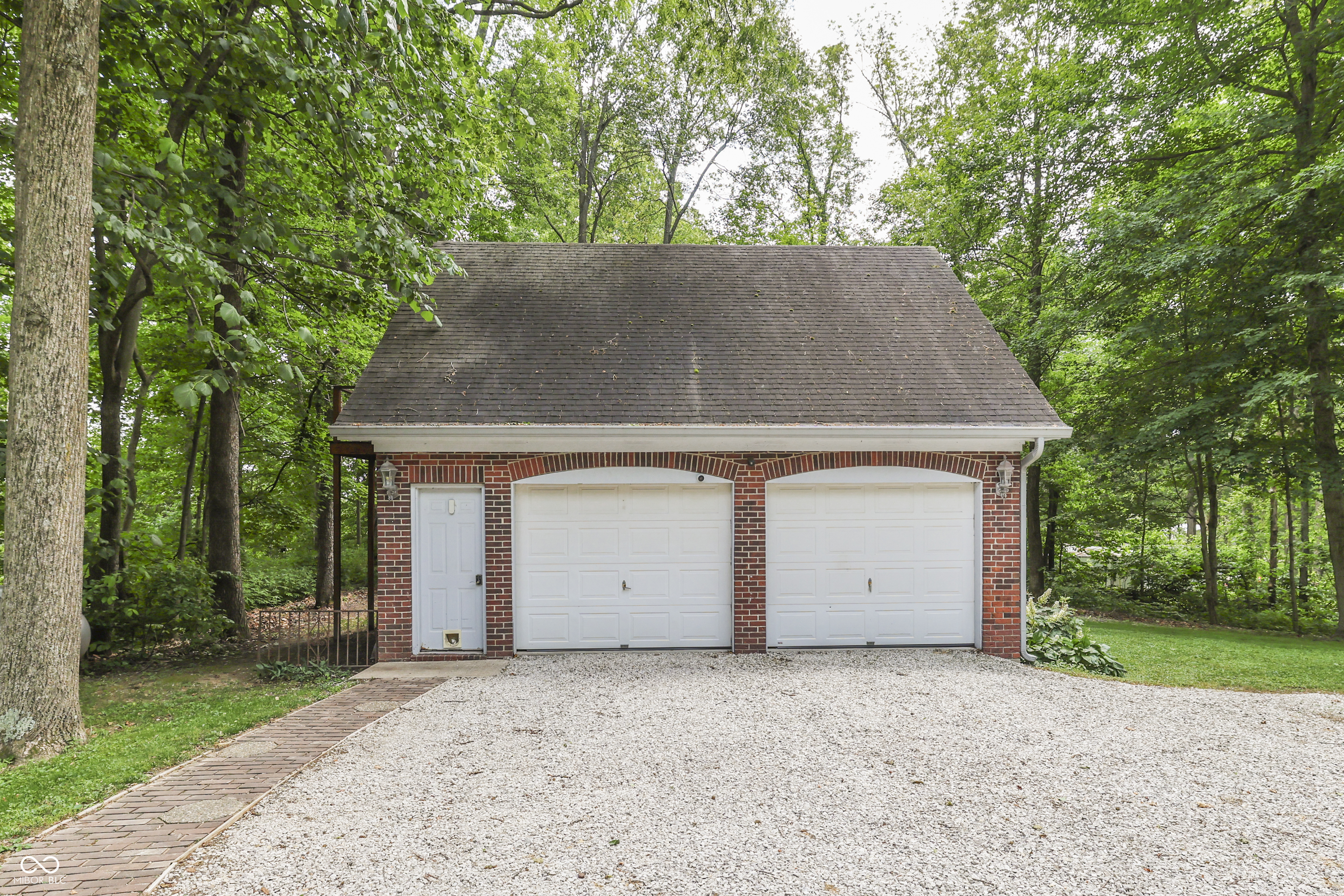 5245 Hickory Grove Road