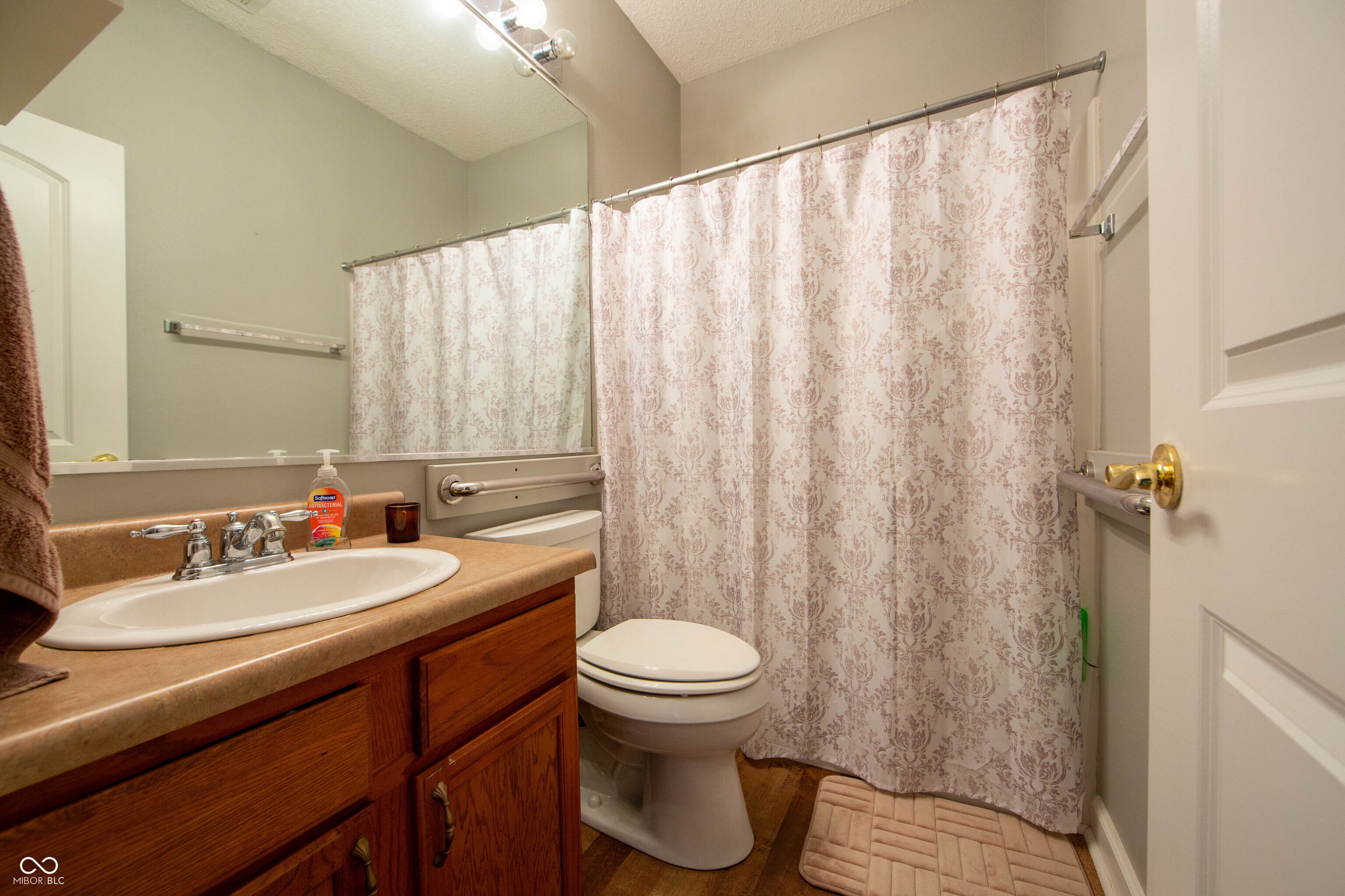 7808 Valley Stream Drive