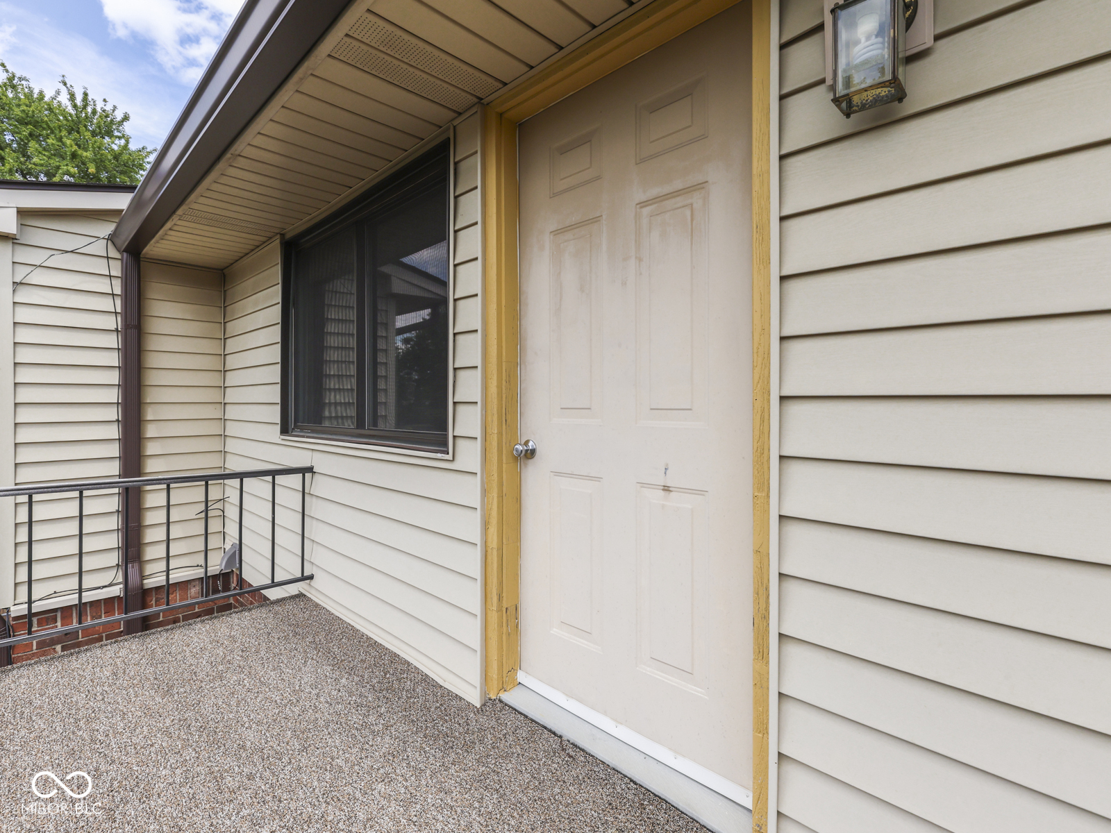 1014 Greenwood Trail E