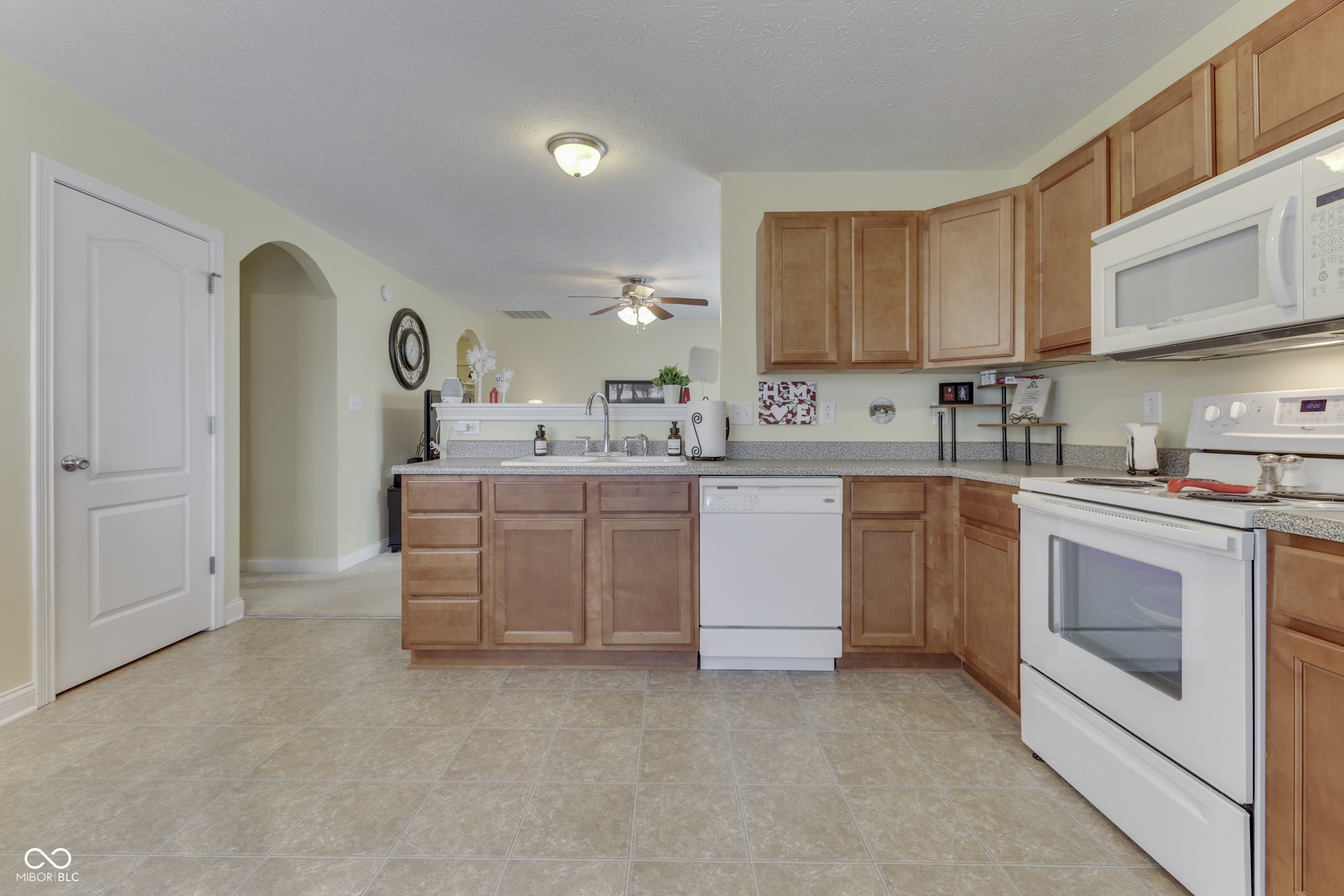 1670 Roundhouse Circle