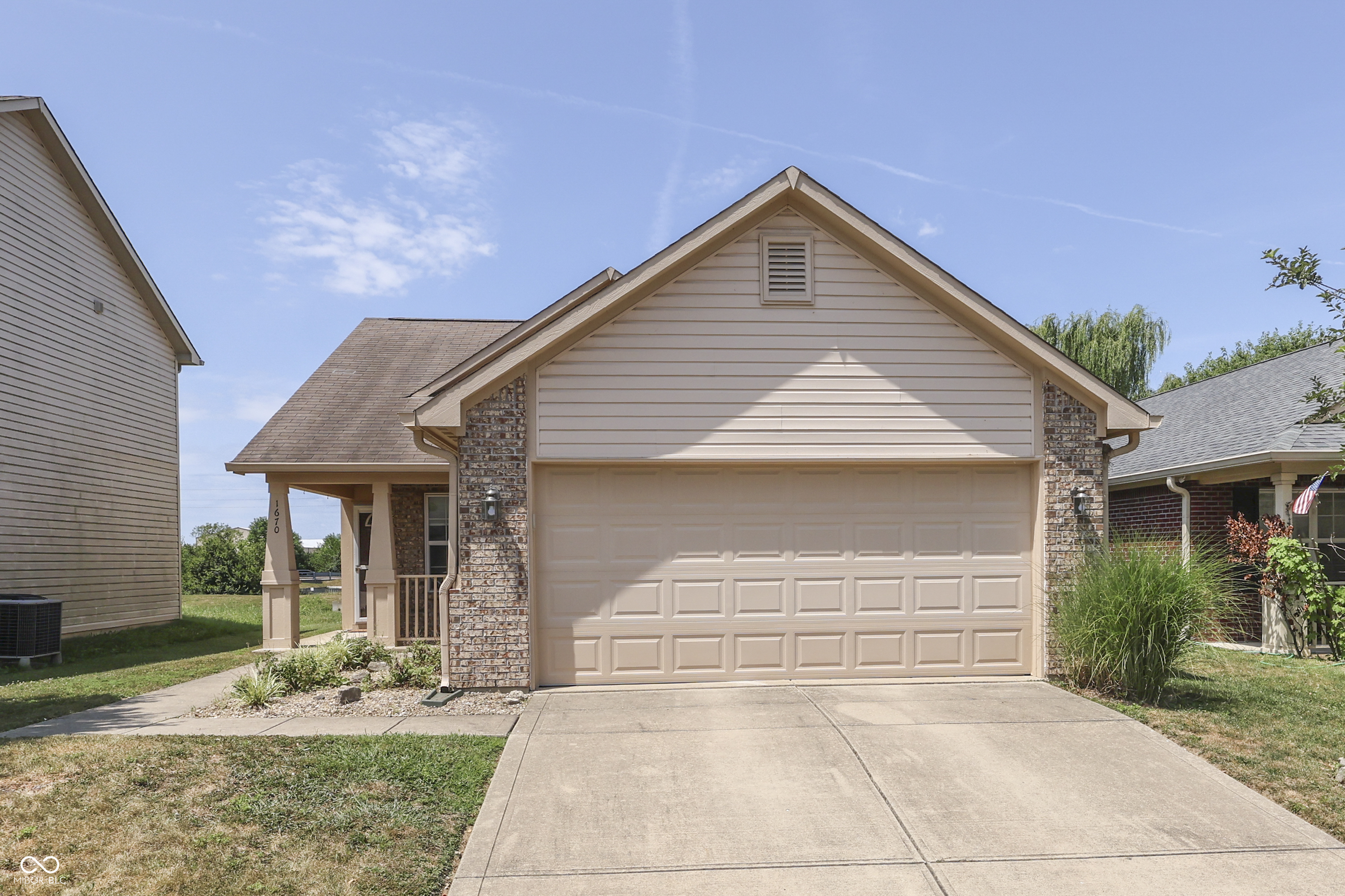 1670 Roundhouse Circle