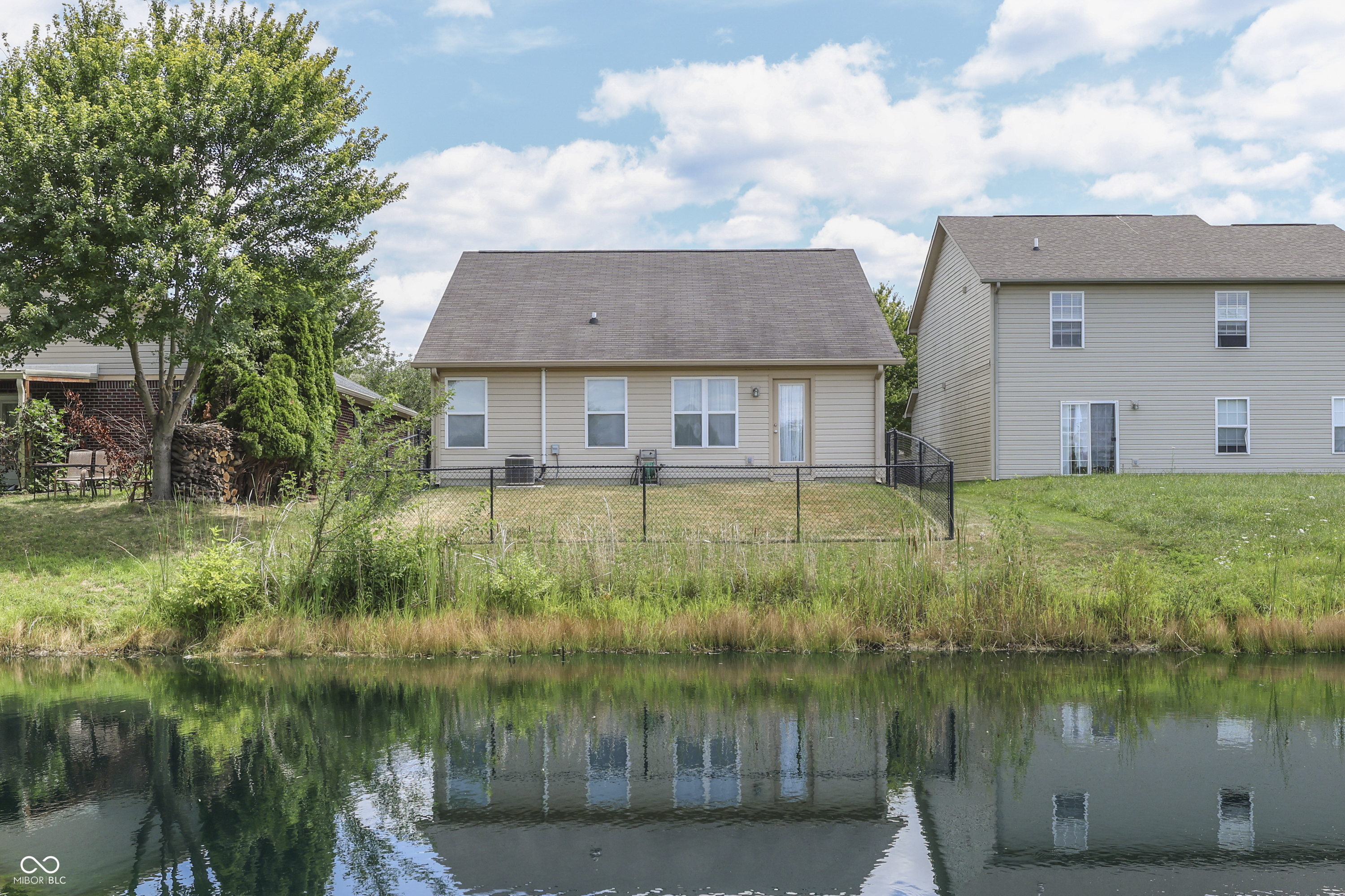 1670 Roundhouse Circle