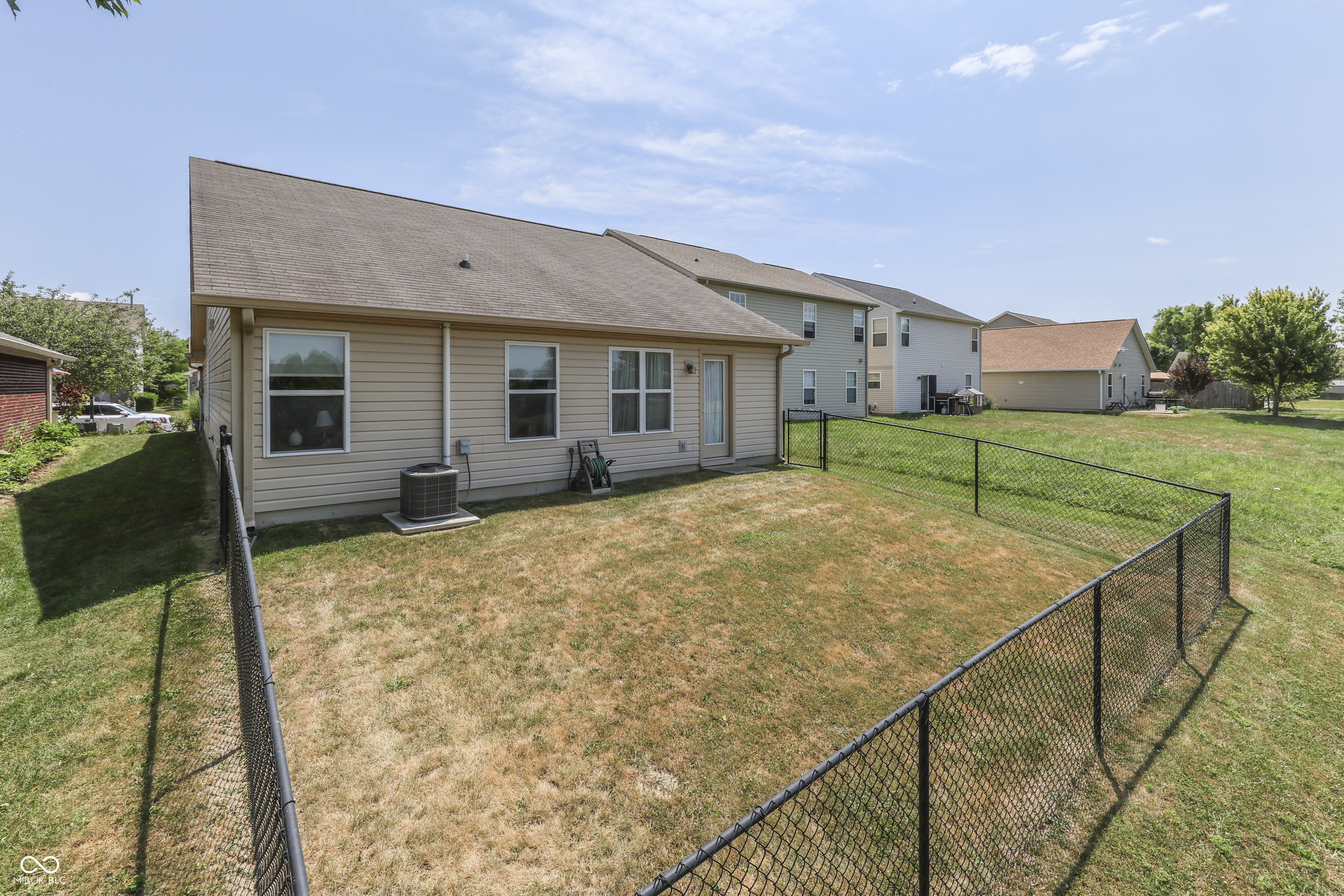 1670 Roundhouse Circle