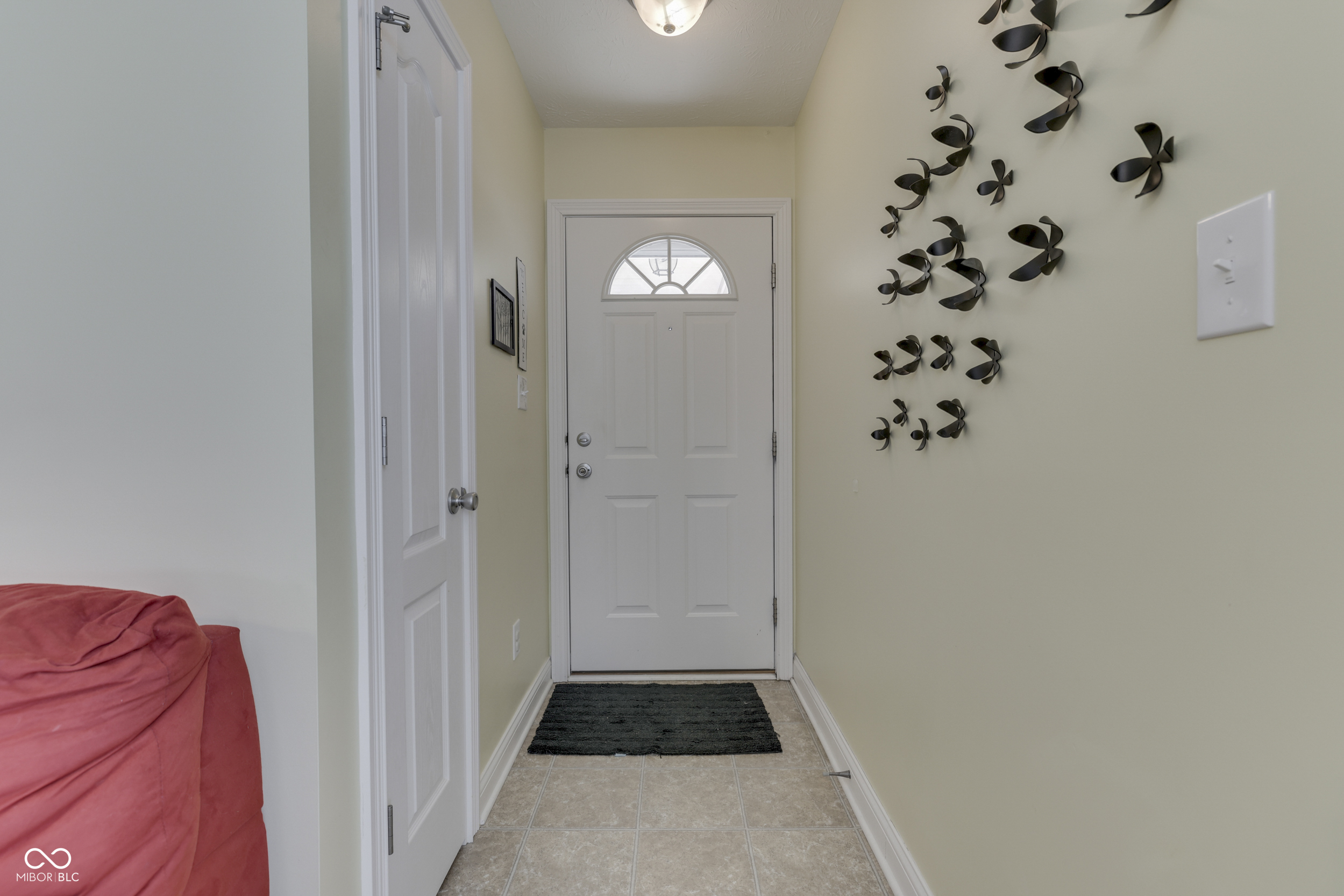 1670 Roundhouse Circle