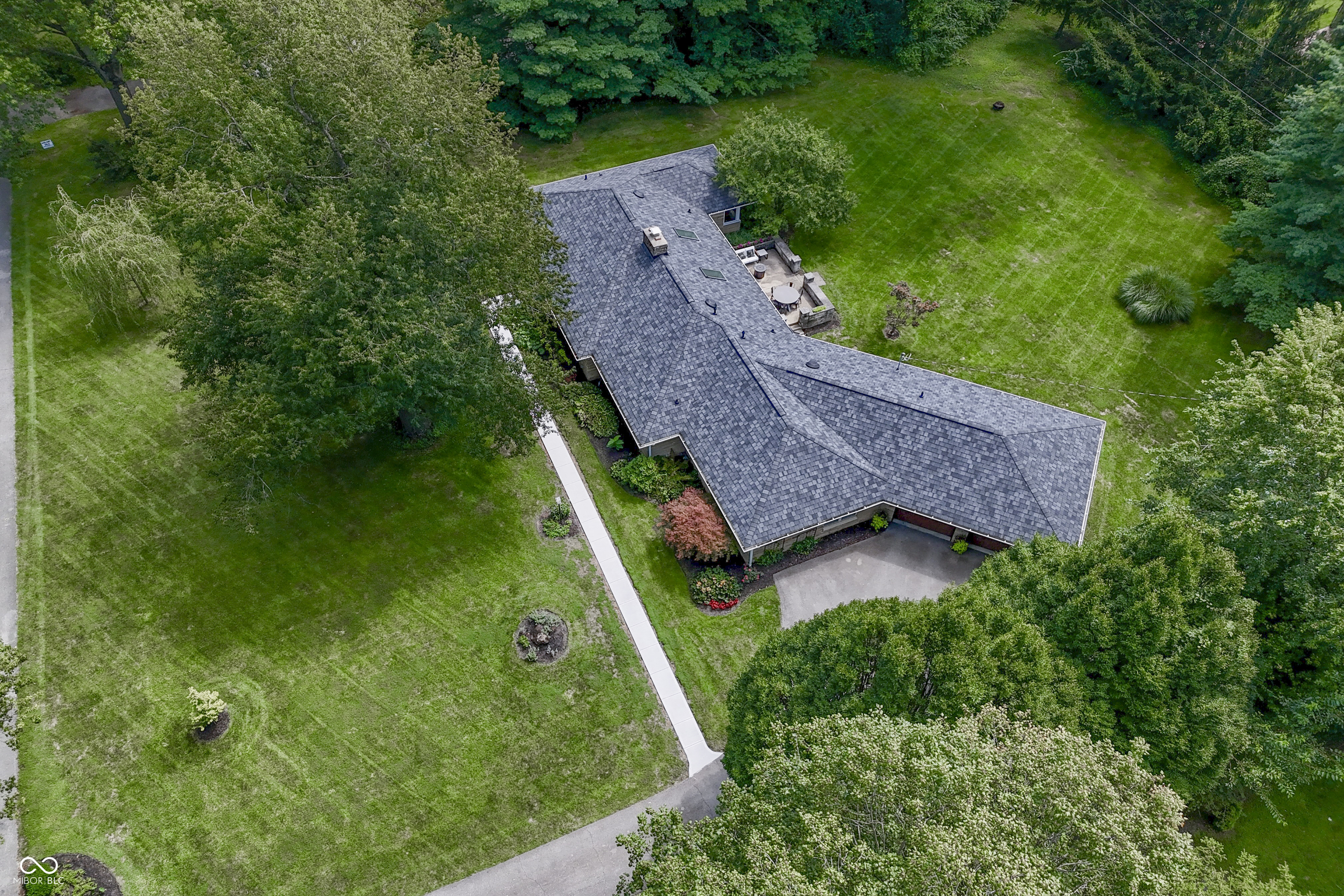 39 Highland Manor Court N