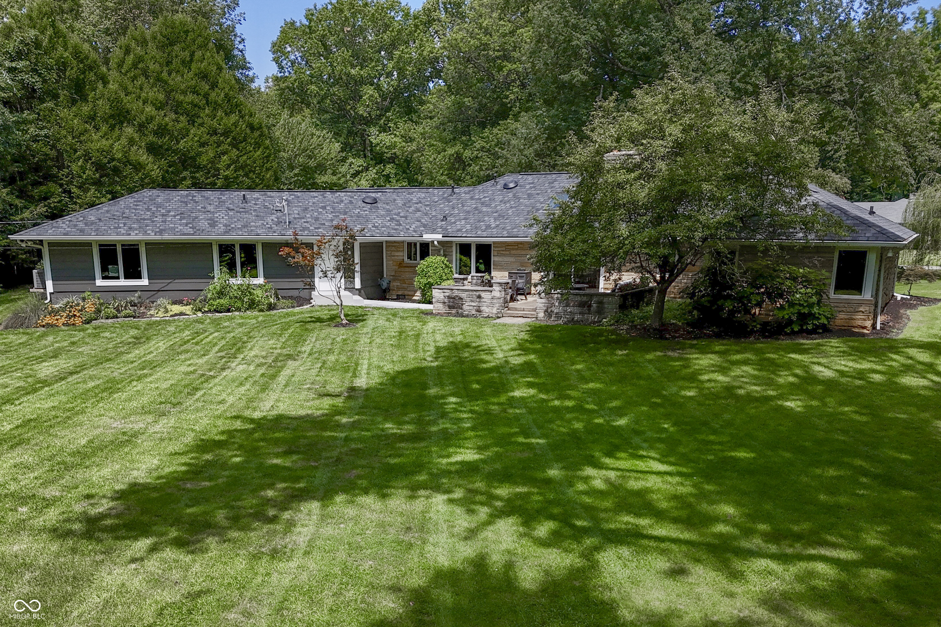 39 Highland Manor Court N