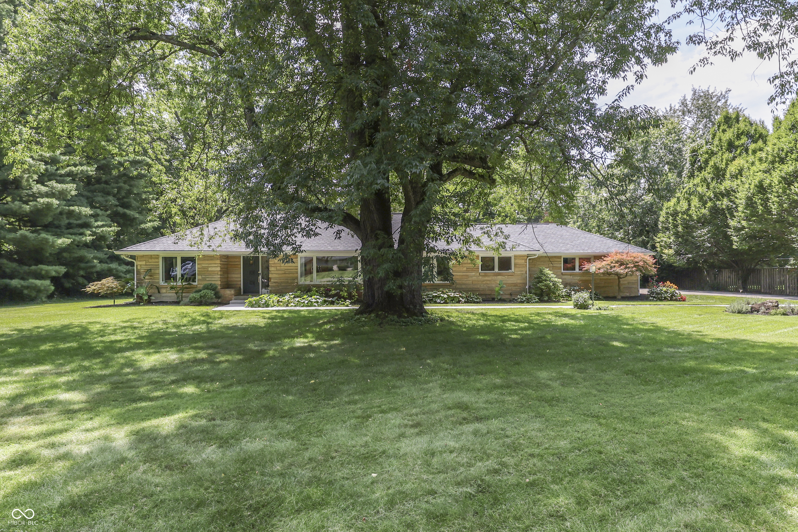 39 Highland Manor Court N