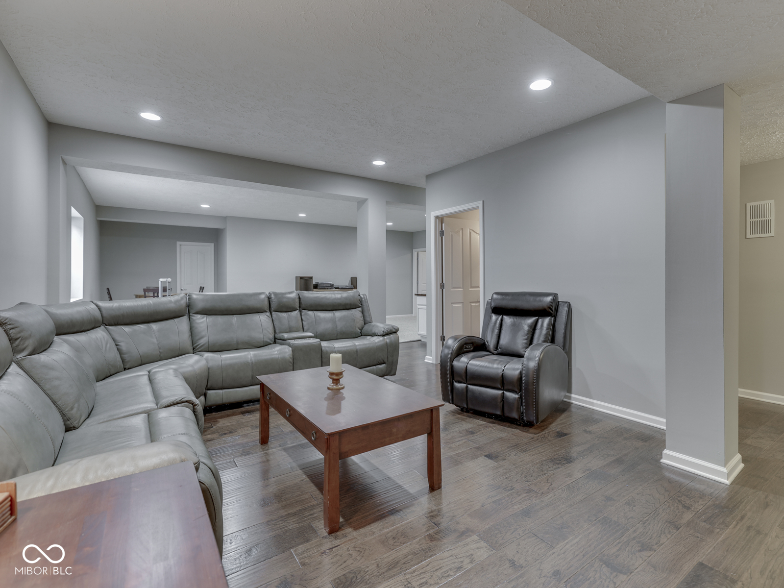 526 King Fisher Drive
