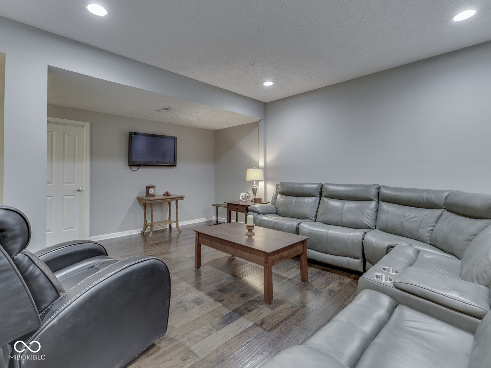 526 King Fisher Drive