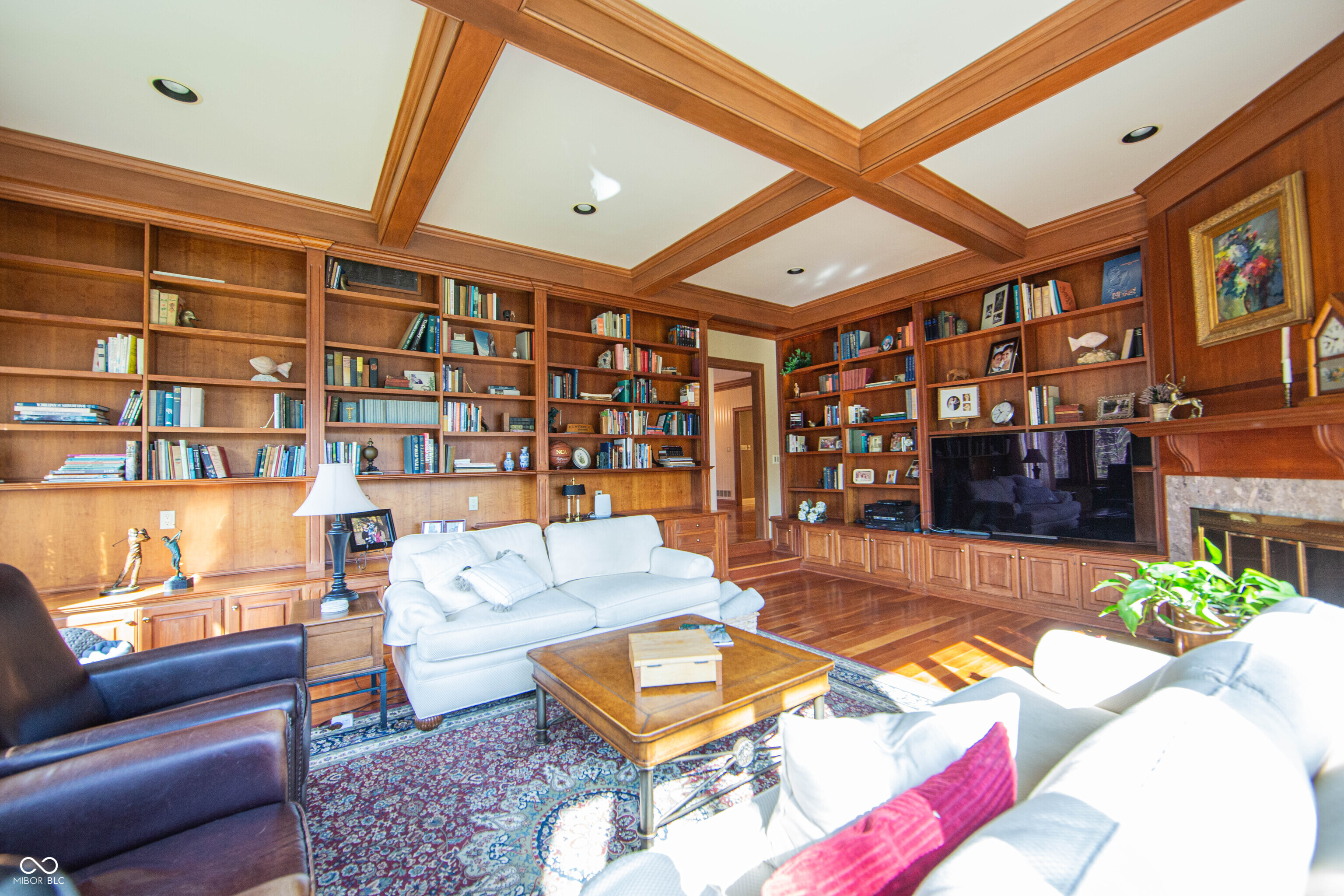 3609 N Devon Drive