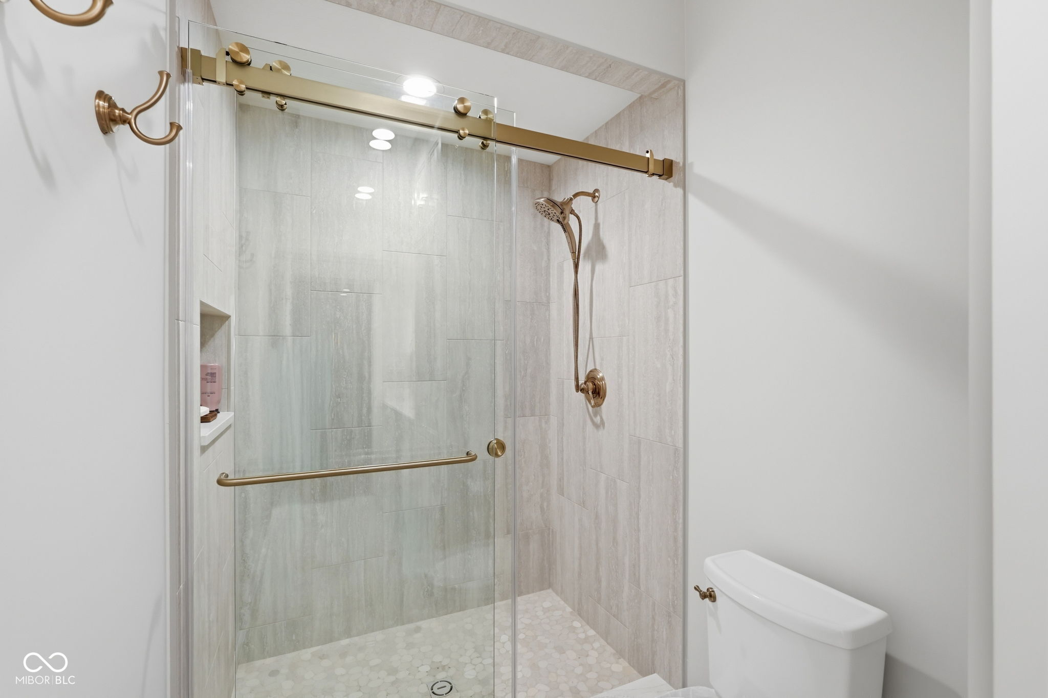 8635 Auburn Ridge