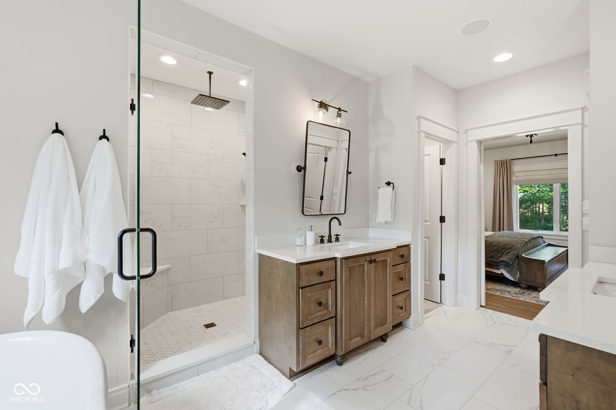 8635 Auburn Ridge