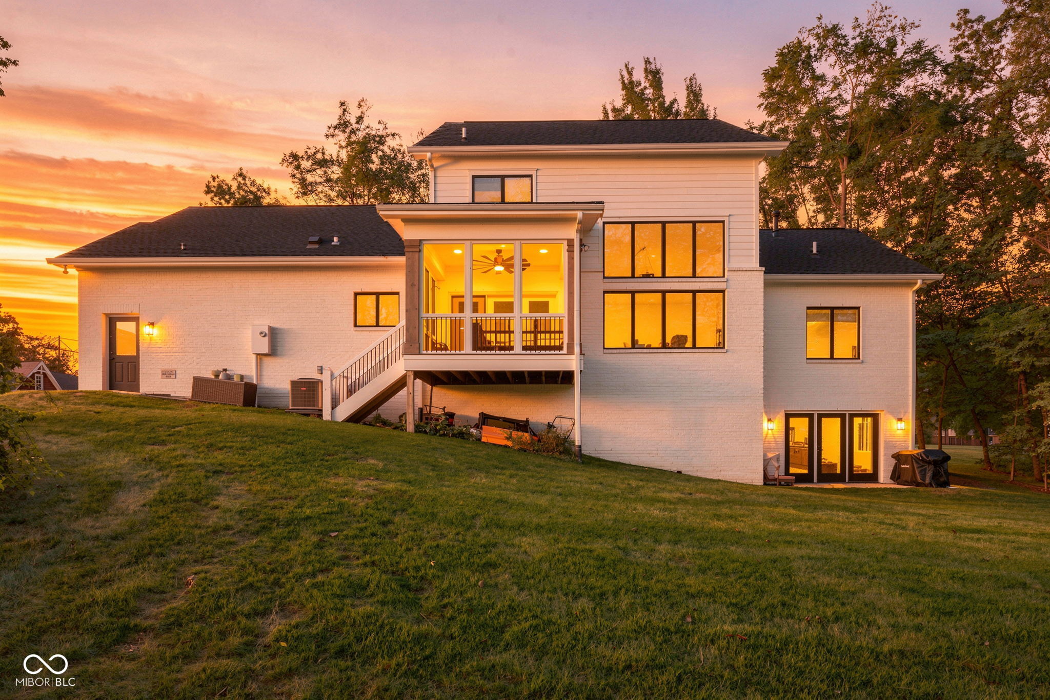 8635 Auburn Ridge