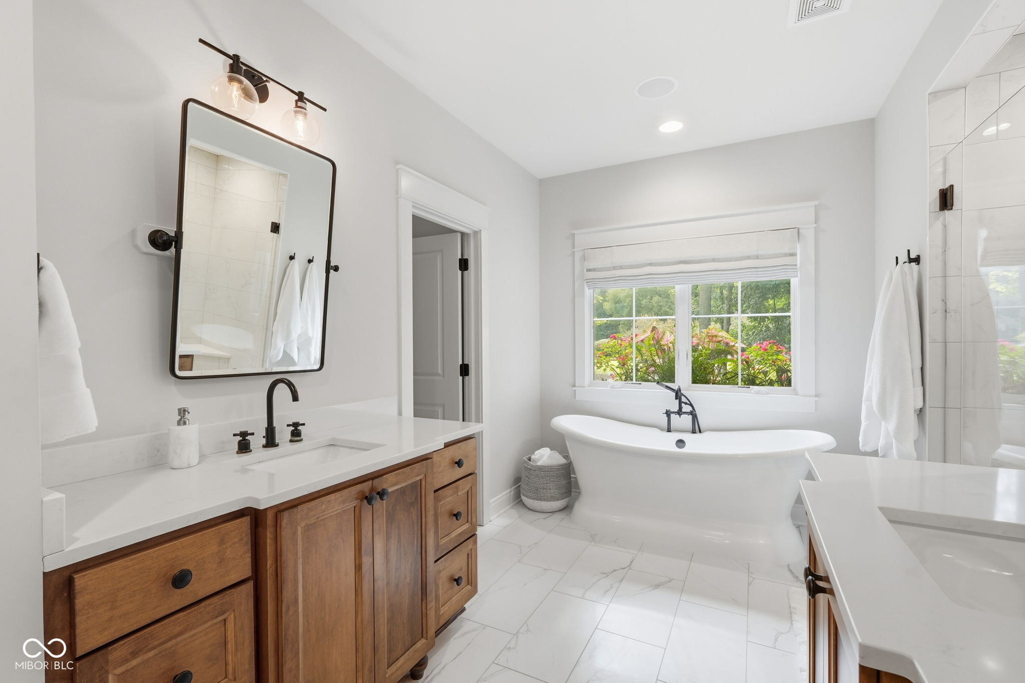 8635 Auburn Ridge