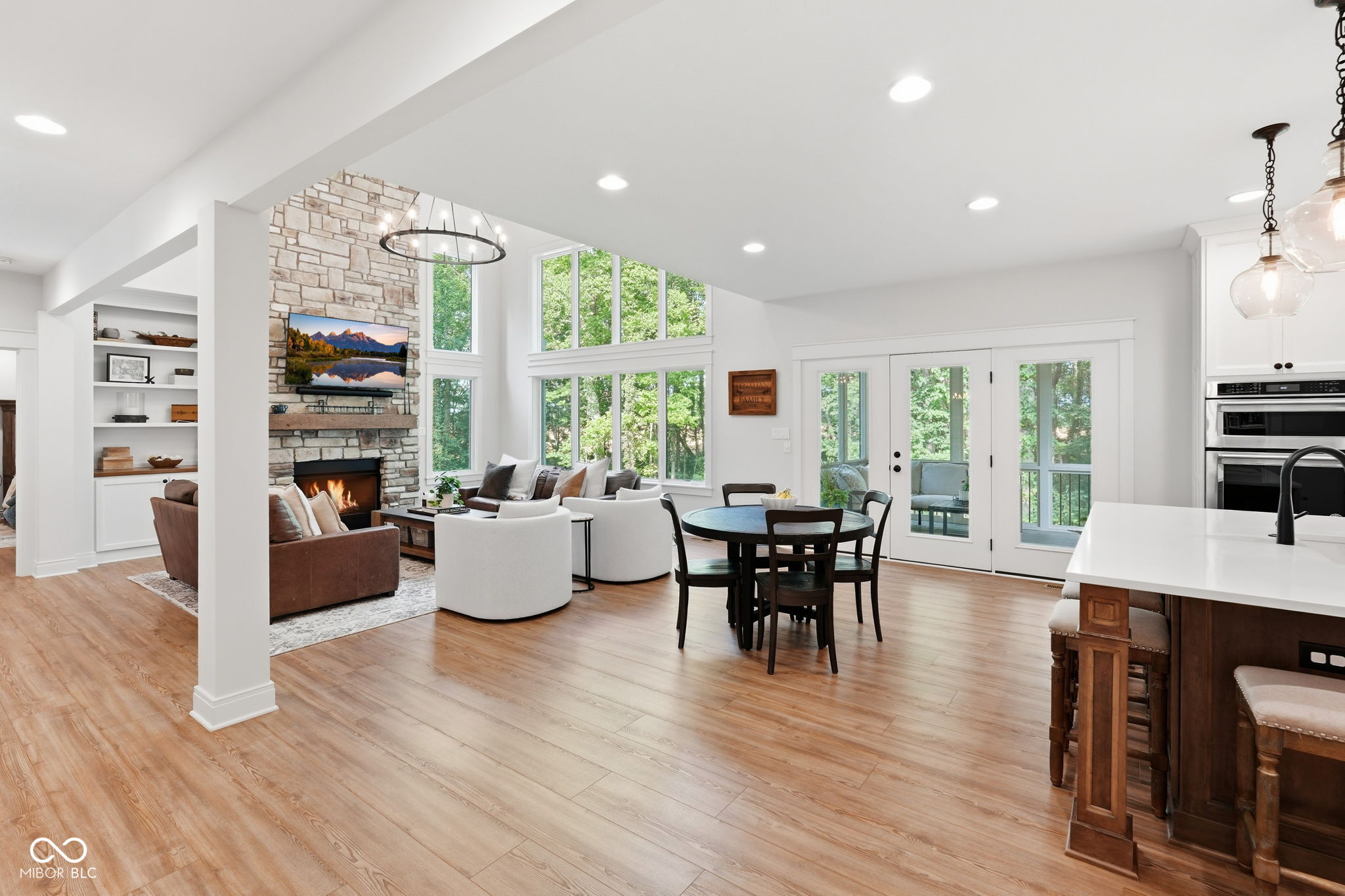 8635 Auburn Ridge