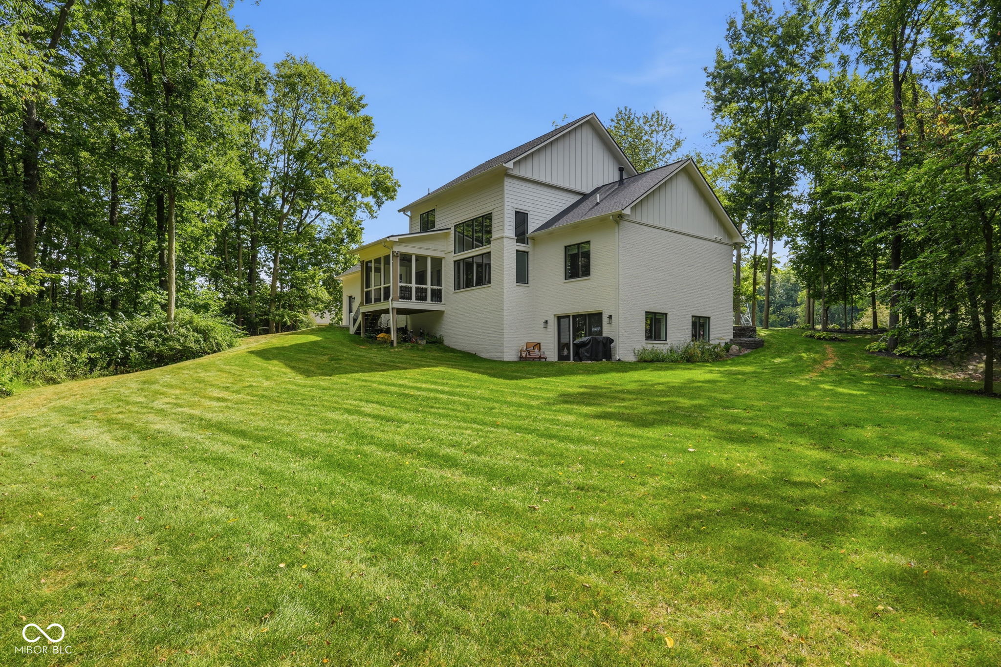 8635 Auburn Ridge