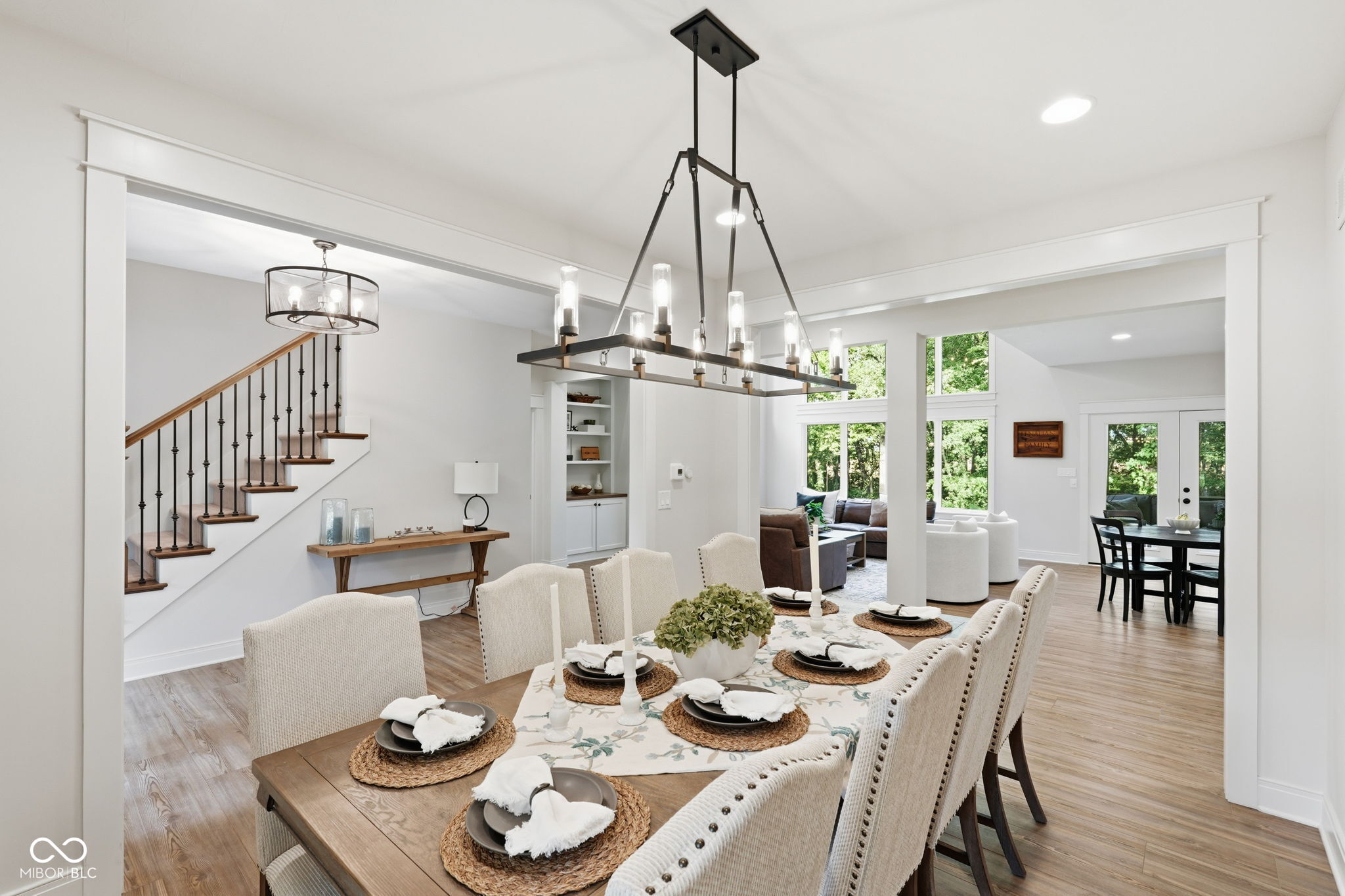8635 Auburn Ridge