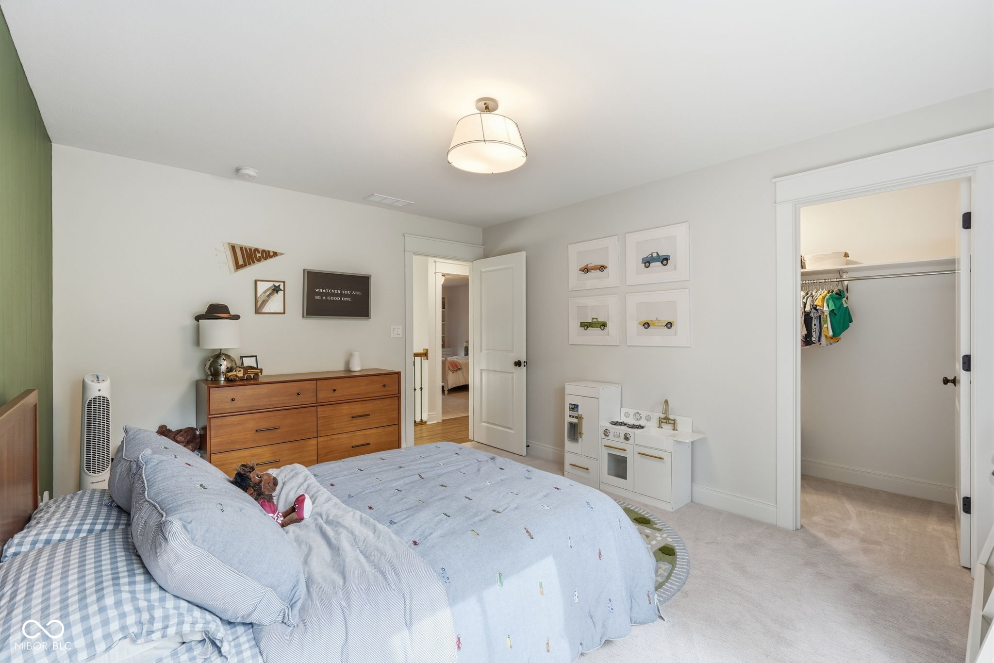 8635 Auburn Ridge