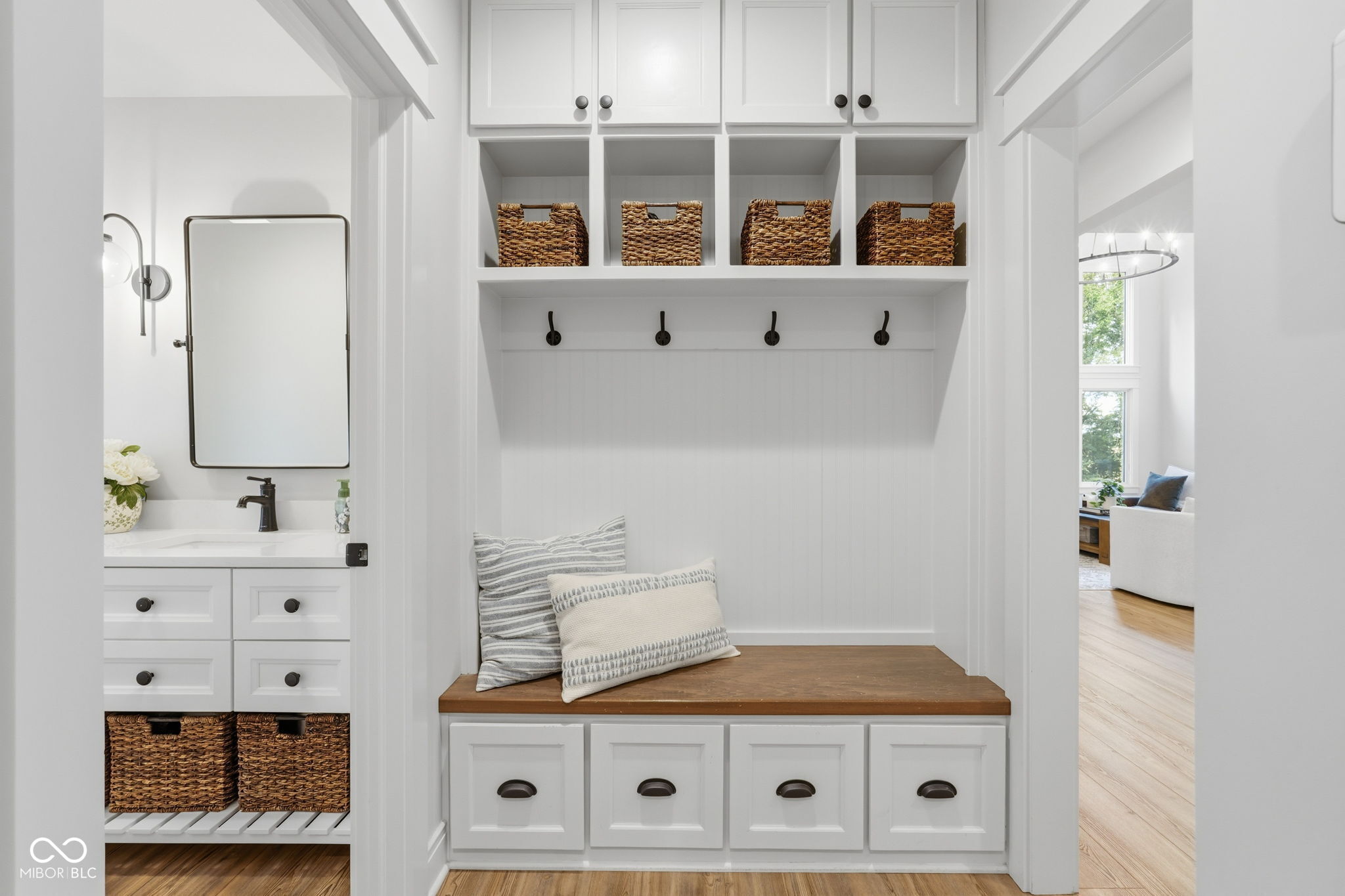 8635 Auburn Ridge