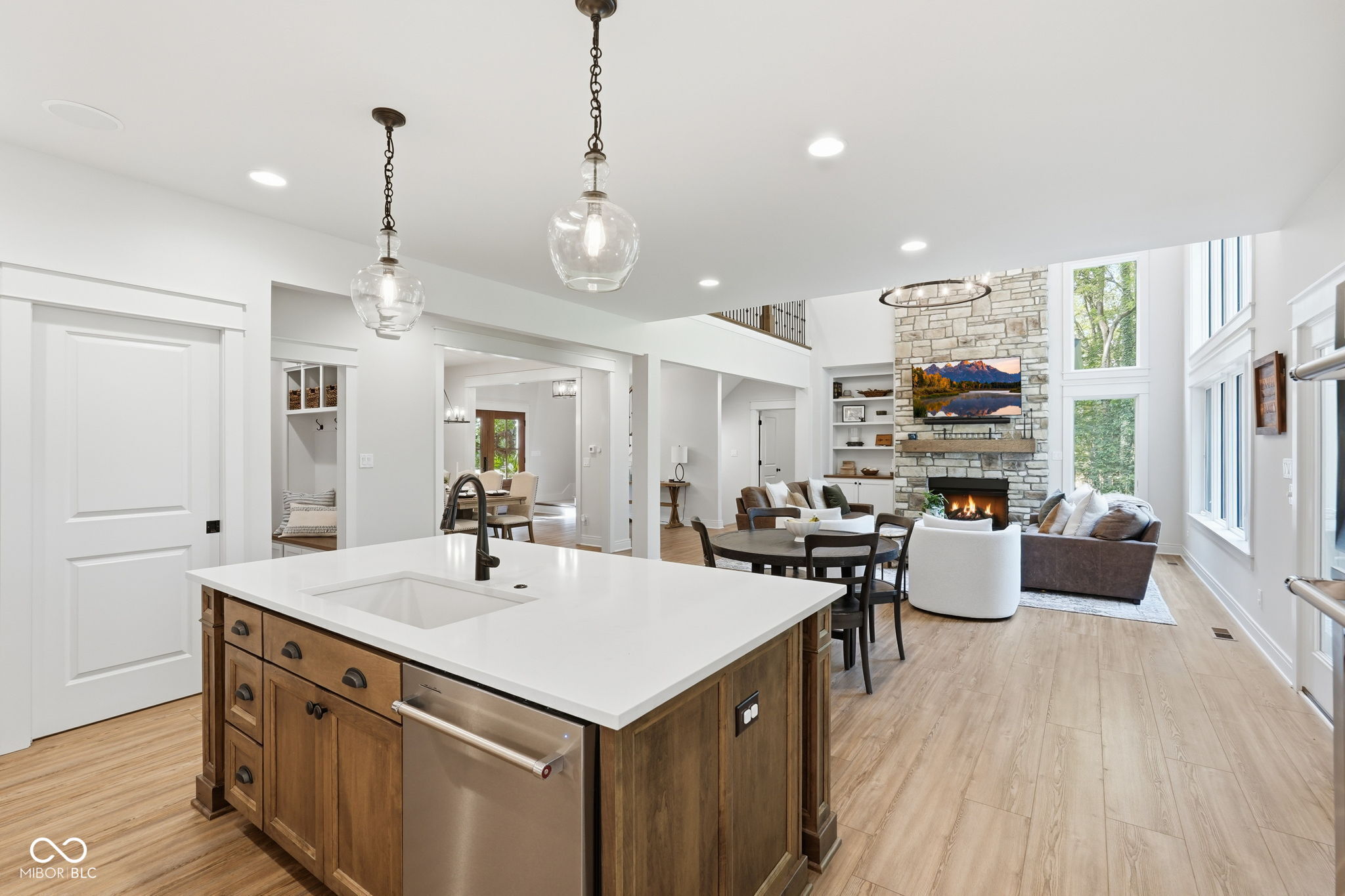 8635 Auburn Ridge
