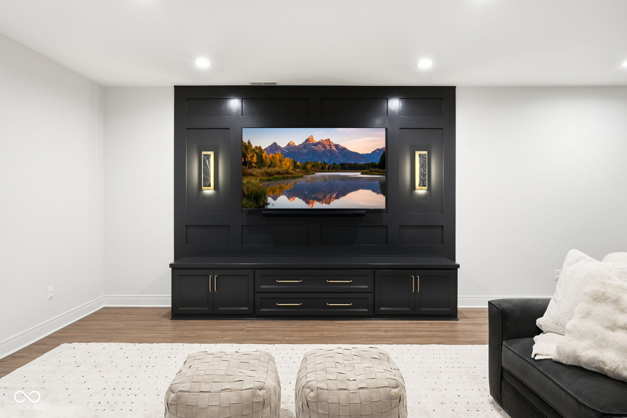 8635 Auburn Ridge