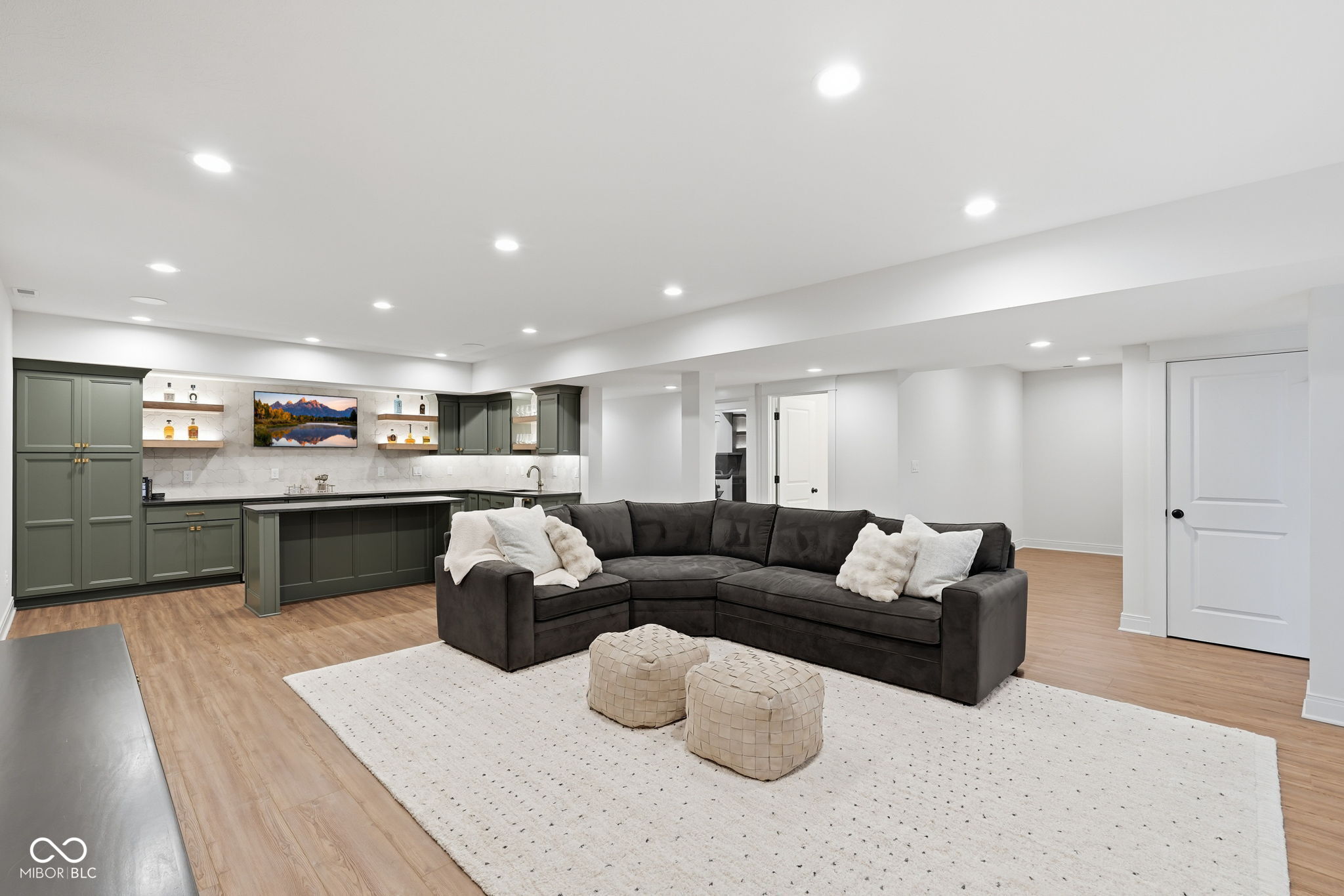 8635 Auburn Ridge
