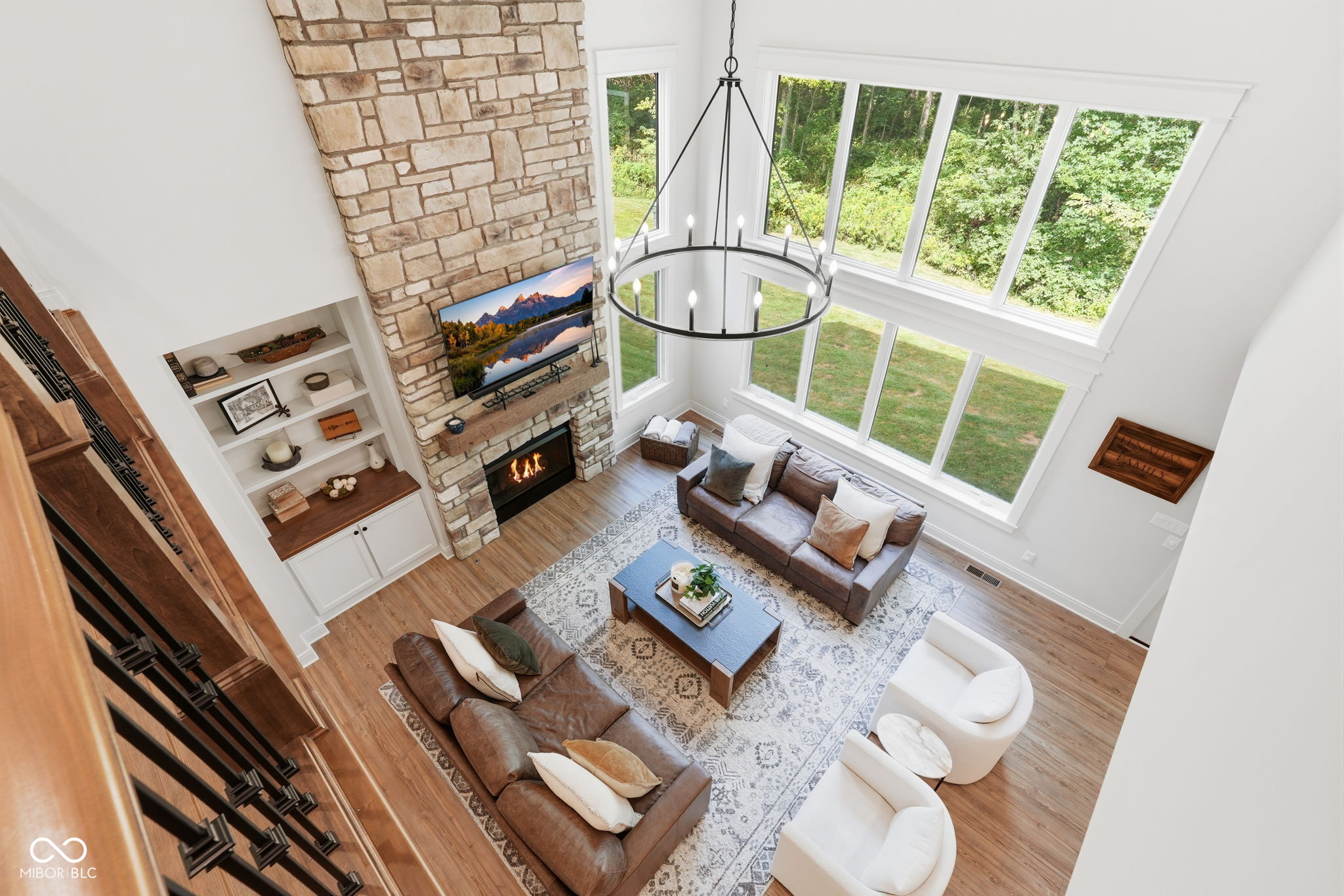 8635 Auburn Ridge