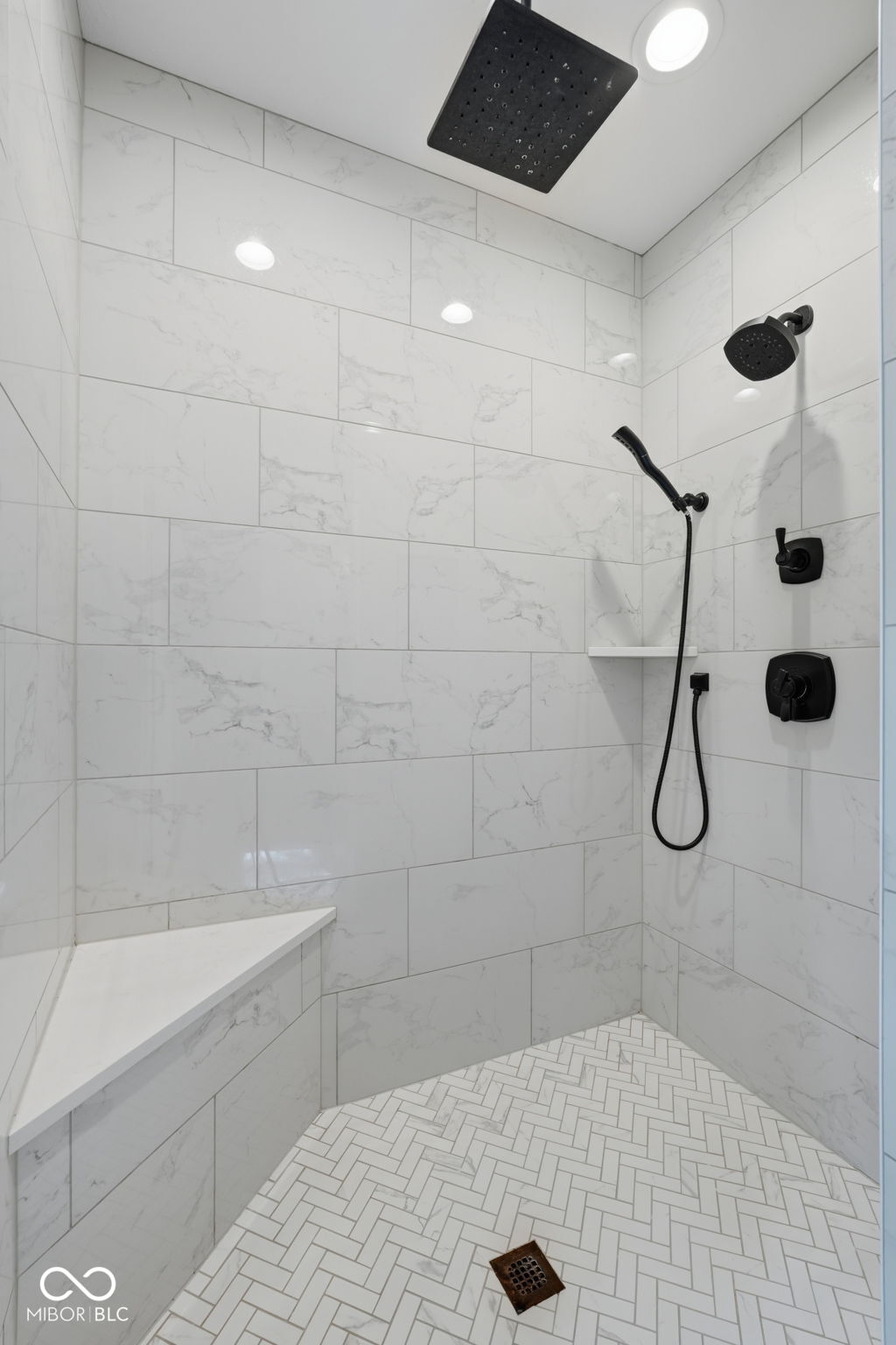 8635 Auburn Ridge