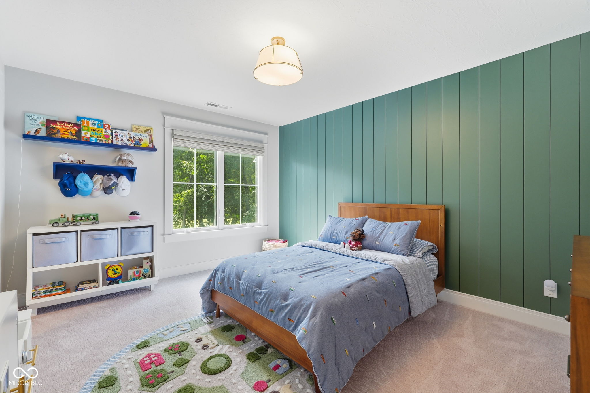 8635 Auburn Ridge