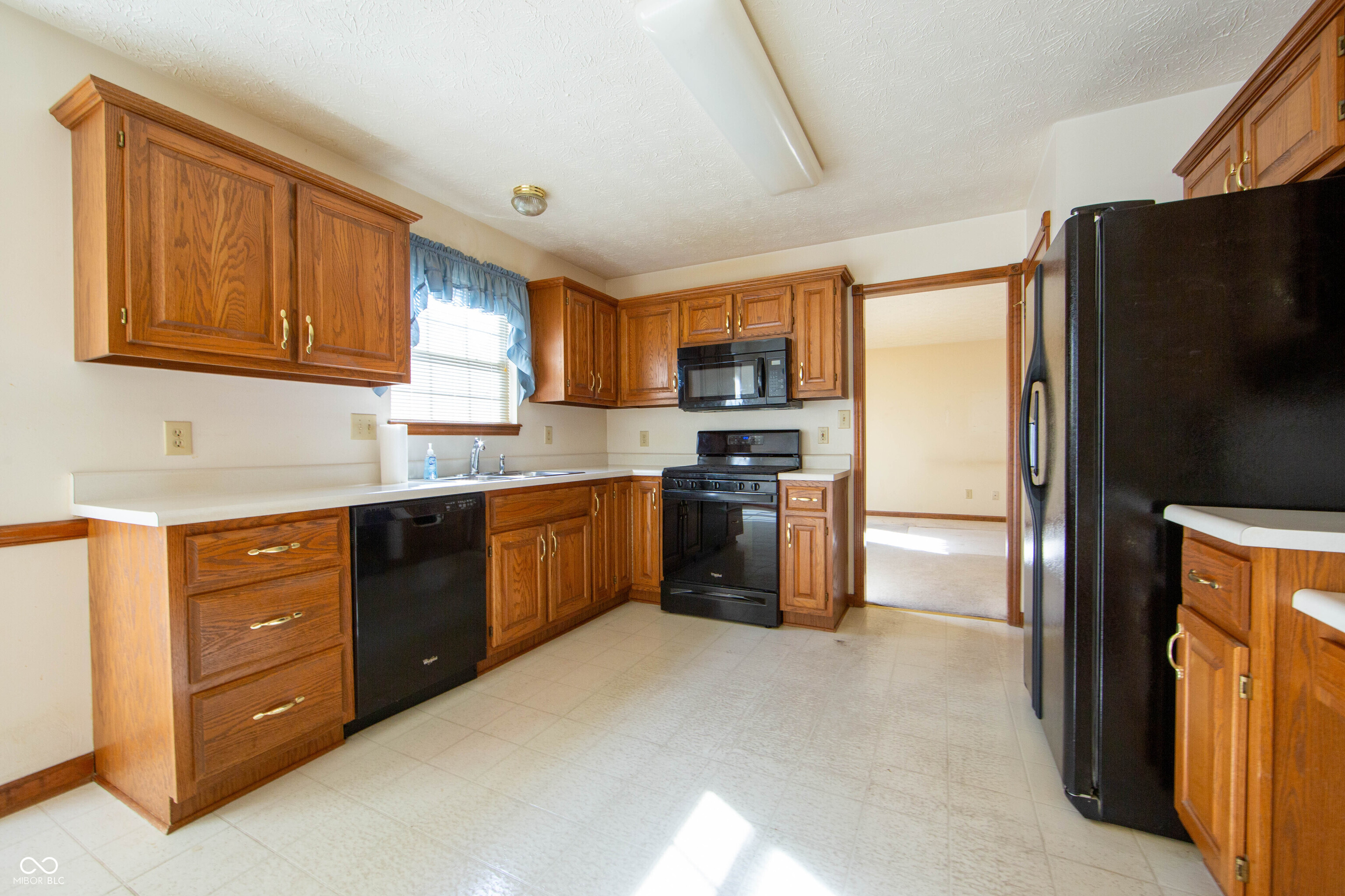 1625 Black Oak Lane