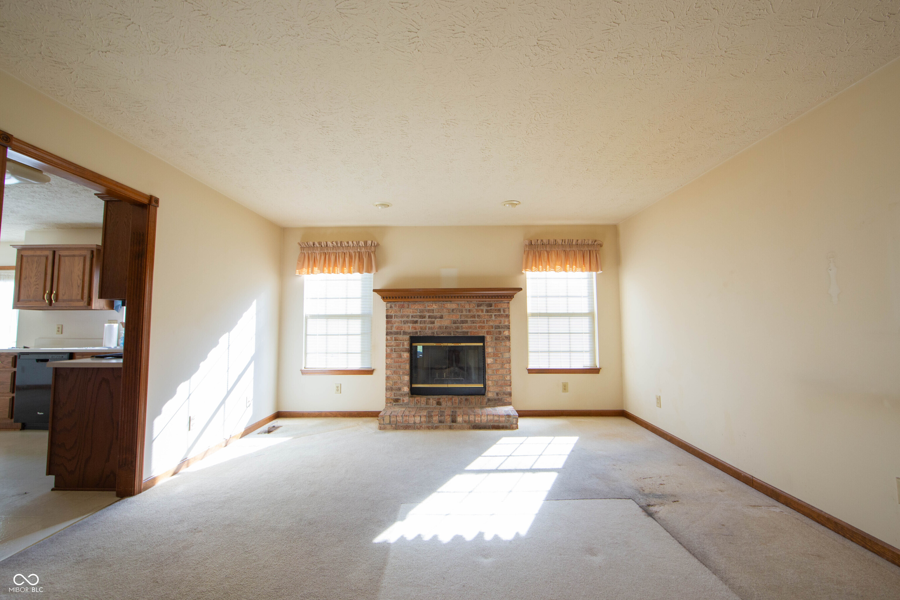 1625 Black Oak Lane